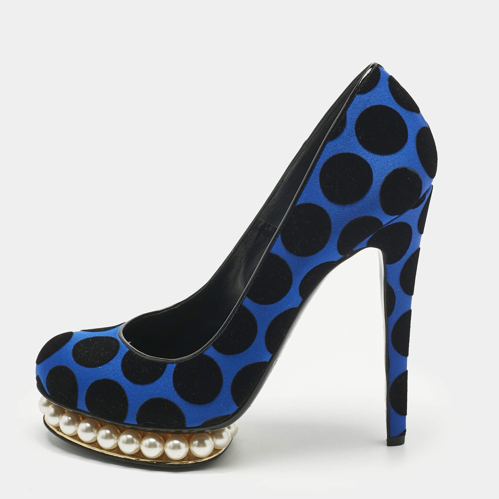 Pre Owned Nicholas Kirkwood Blue/Black Polka Dot Satin and Velvet Faux Pearl Casati Platform Pumps Size 39