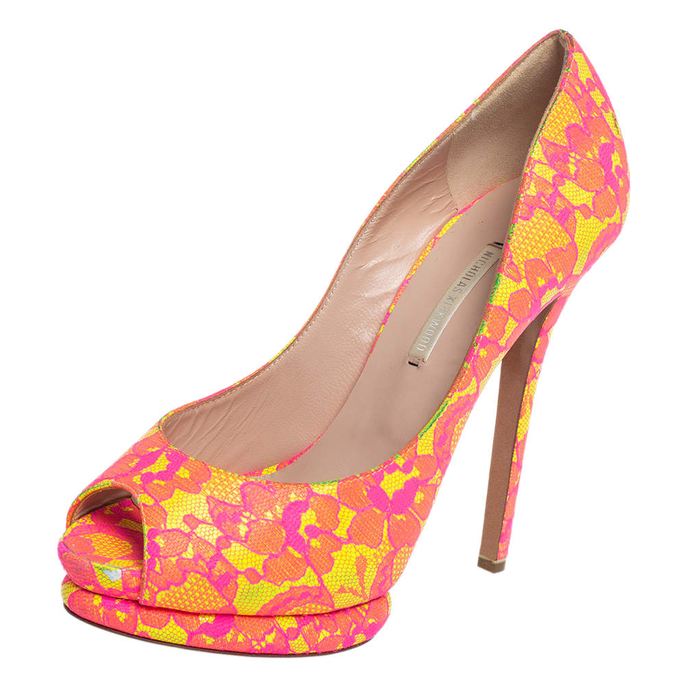 Pre Owned Nicholas Kirkwood Neon Pink And Yellow Lace Peep Toe Pumps Size 38.5