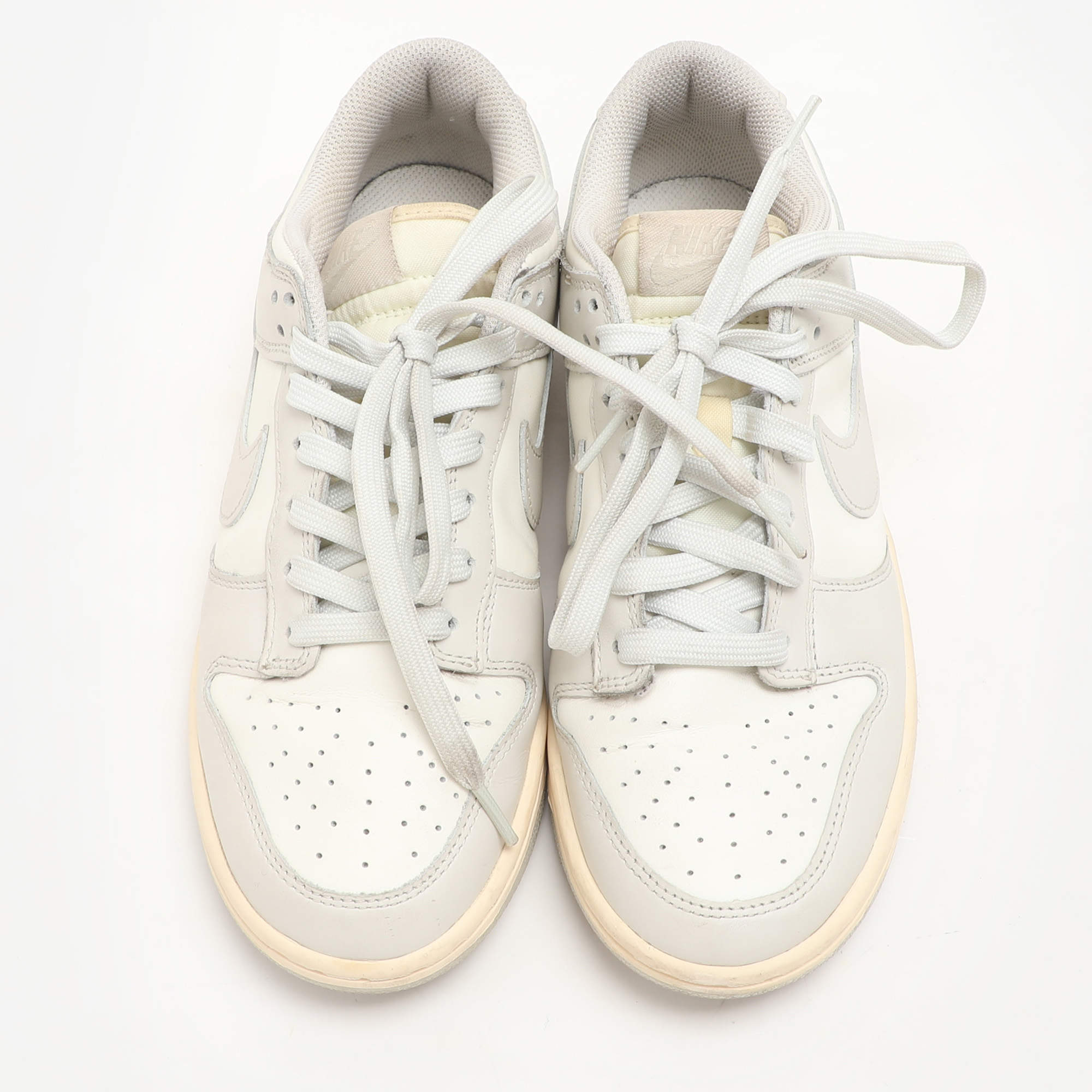 Pre Owned Nike Grey/White Leather "Sail Light Bone" Dunk Low Top Sneakers Size 40