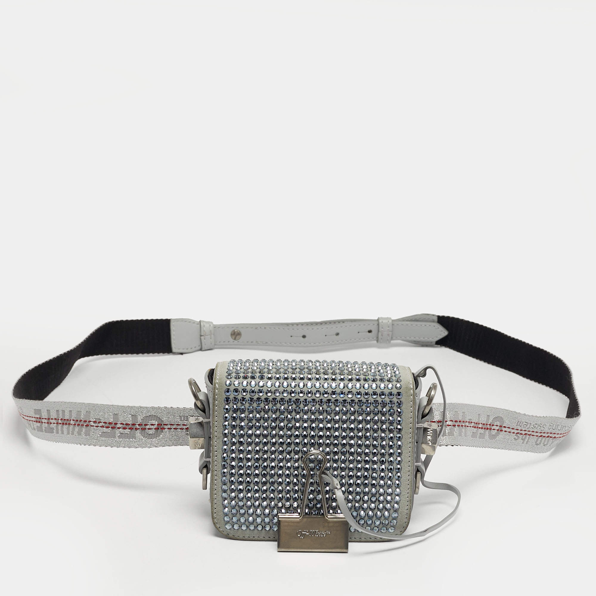 مملوكة مسبقًا Off-White Binder Clip Crystal Embellishment Baby Pale Blue Leather and Suede Convertible Belt Bag