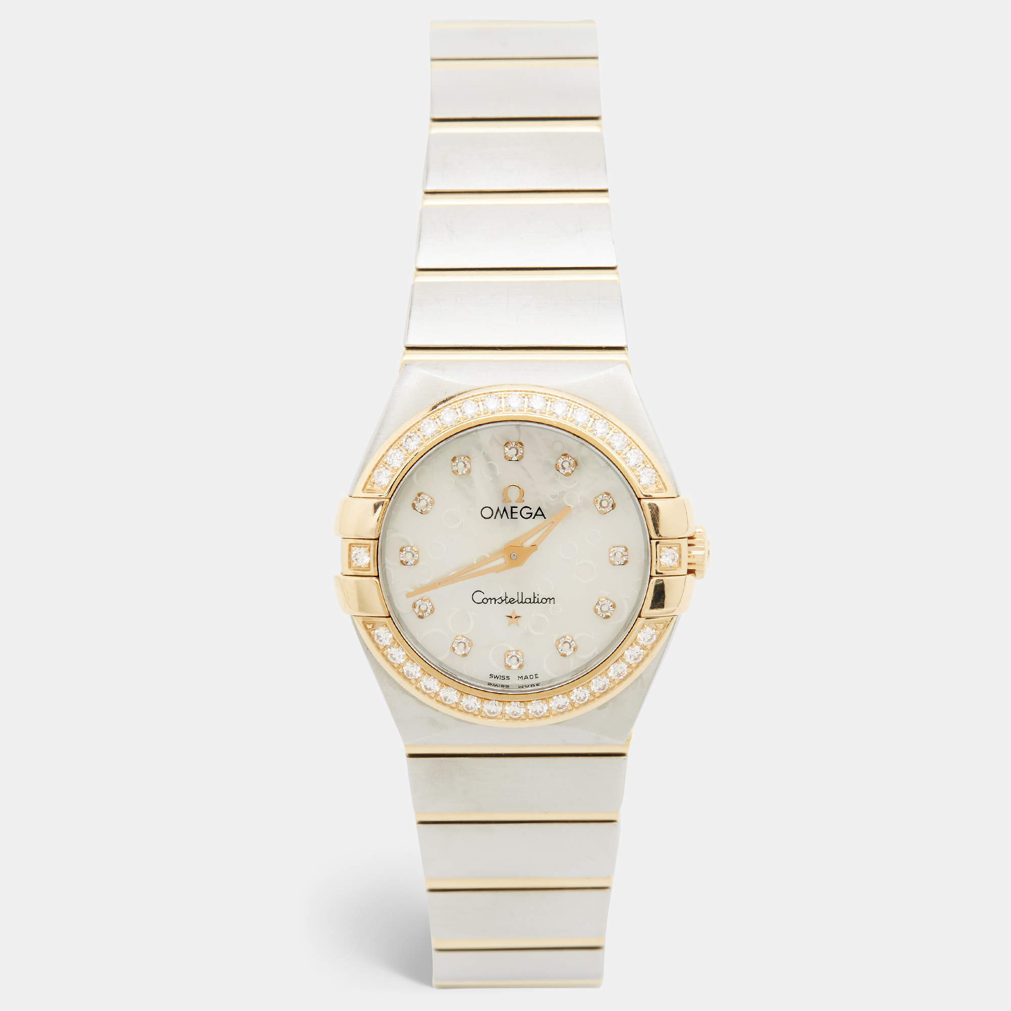 Pre Owned Omega Constellation 123.25.27.60.55.010 Mother Of Pearl Dial Diamond 18K Yellow Gold Stainless Steel Women's Wristwatch 27 mm