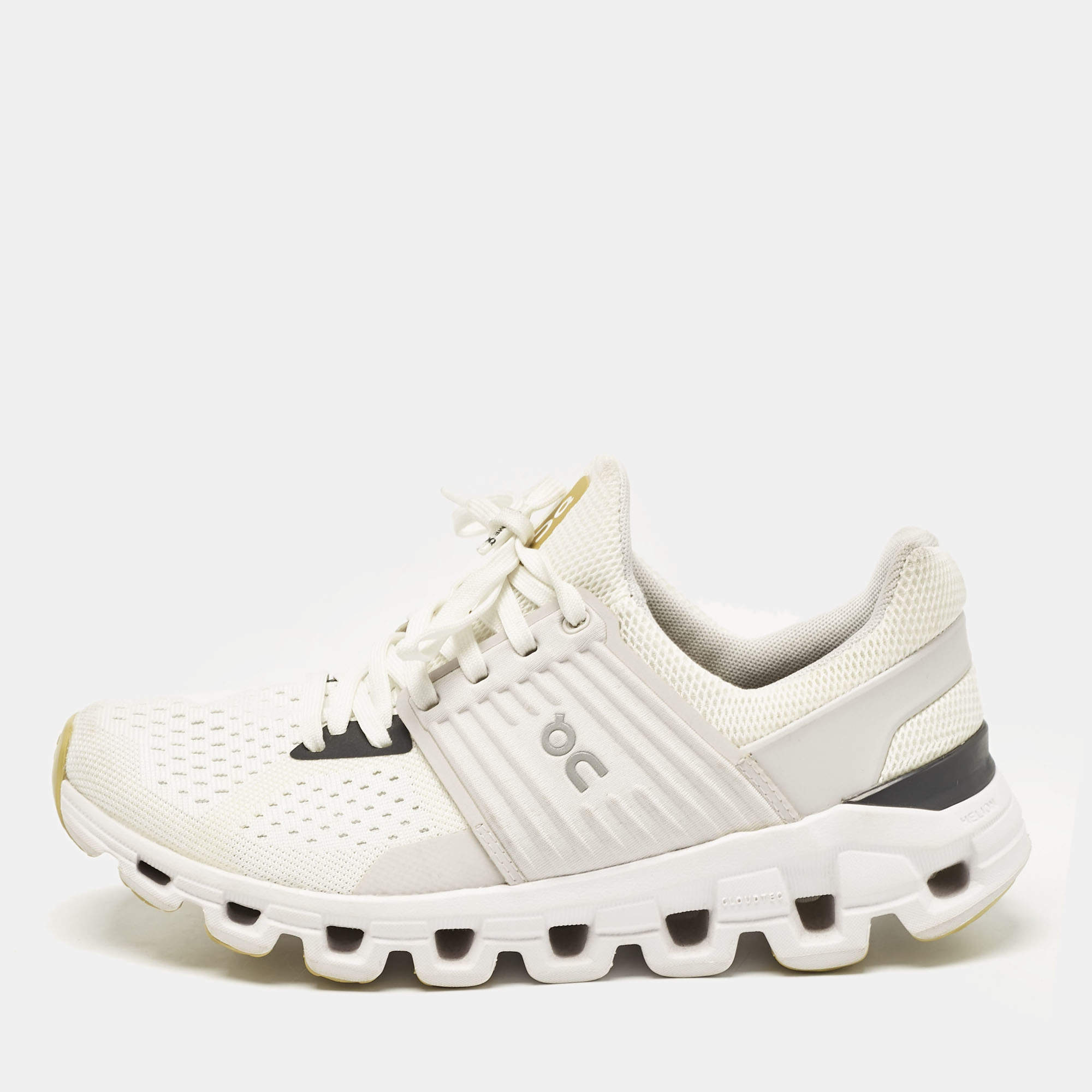 Pre Owned On White/Black Fabric Lace Up Sneakers Size 37.5