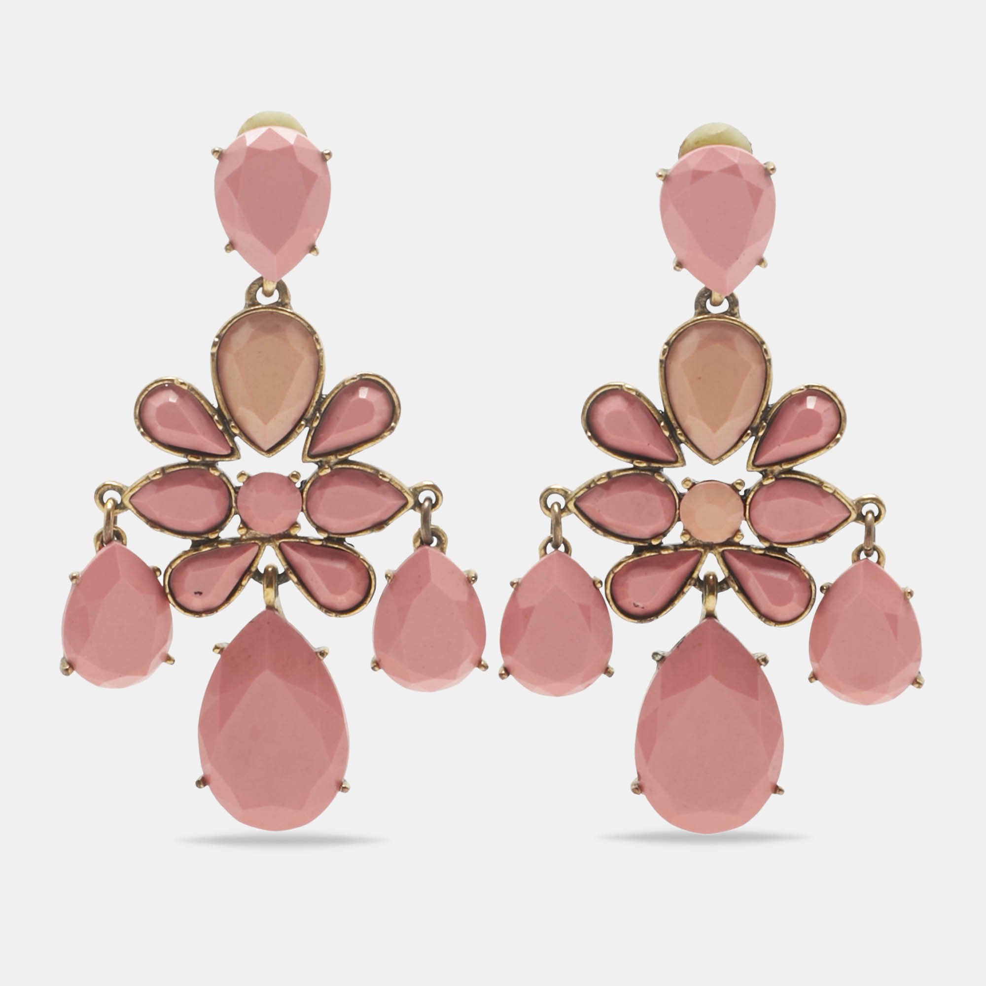 Pre Owned Oscar de la Renta Resin Gold Tone Earrings