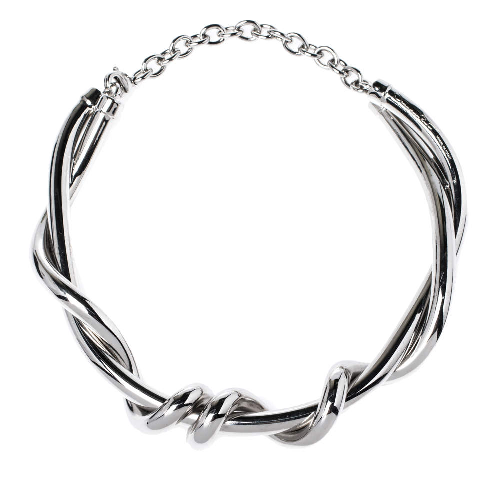 مملوكة مسبقًا Oscar de la Renta Silver Tone Modern Twist Necklace