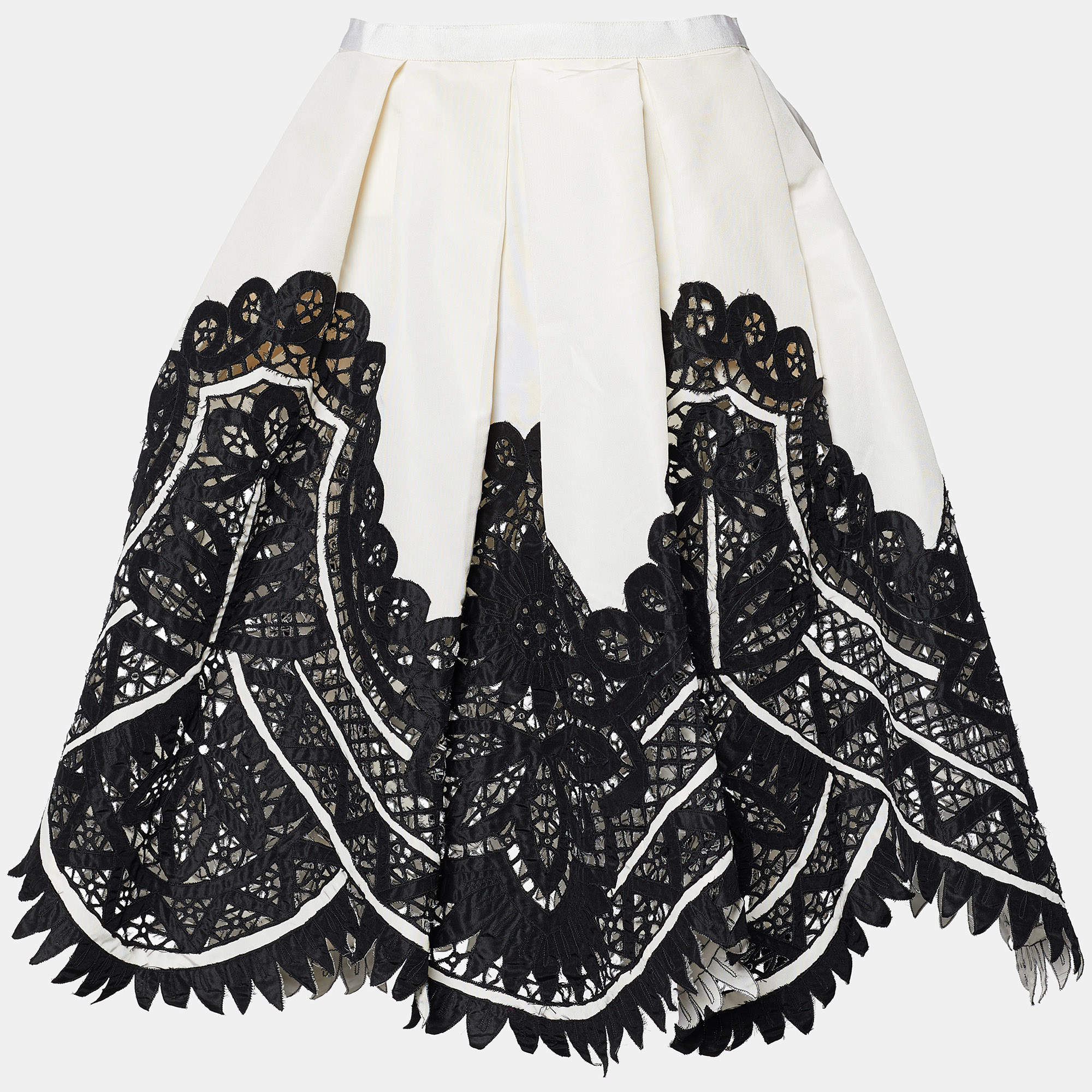 Pre Owned Oscar de la Renta Monochrome Silk Lace Applique Pleated Skirt M