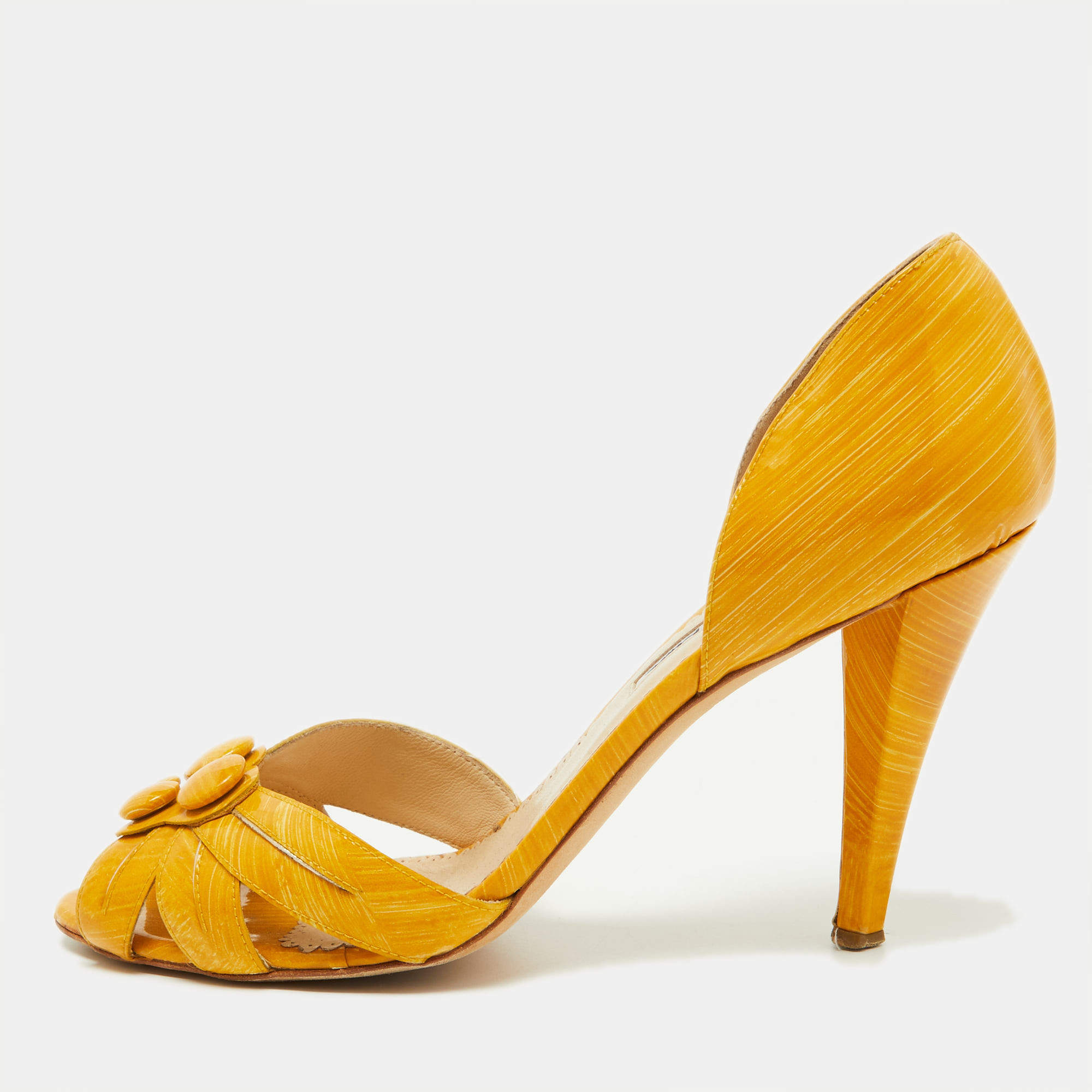 Pre Owned Oscar de la Renta Yellow Patent Leather Sandals Size 38.5