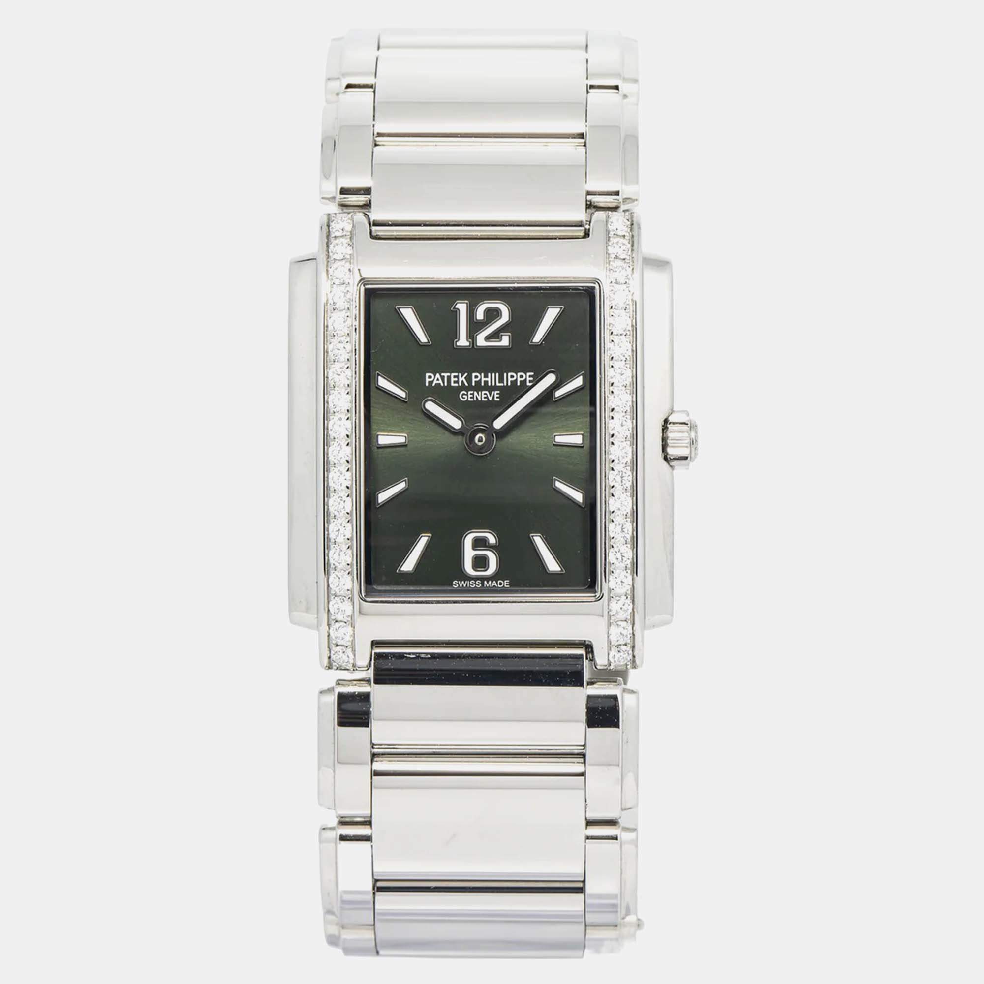 Patek Philippe Twenty-4 4910/1200A-011 Quartz Green Stainless Steel Women's Wristwatch 25 mm