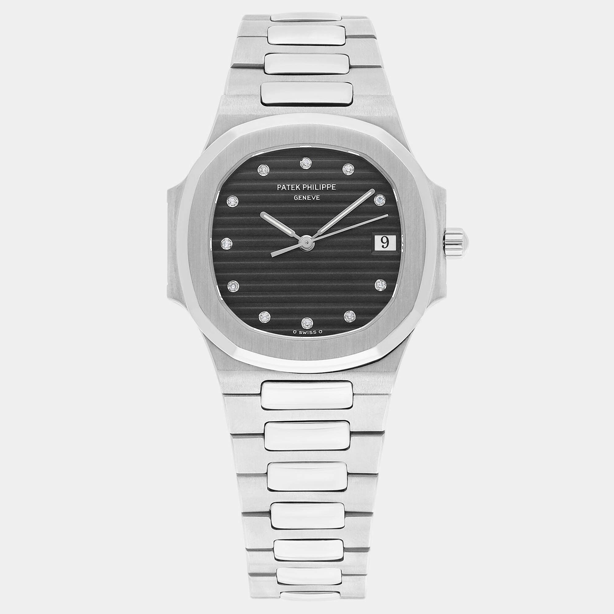 Pre Owned Patek Philippe Nautilus 3900/1 Quartz Silver Stainless Steel Women's Wristwatch 33 mm