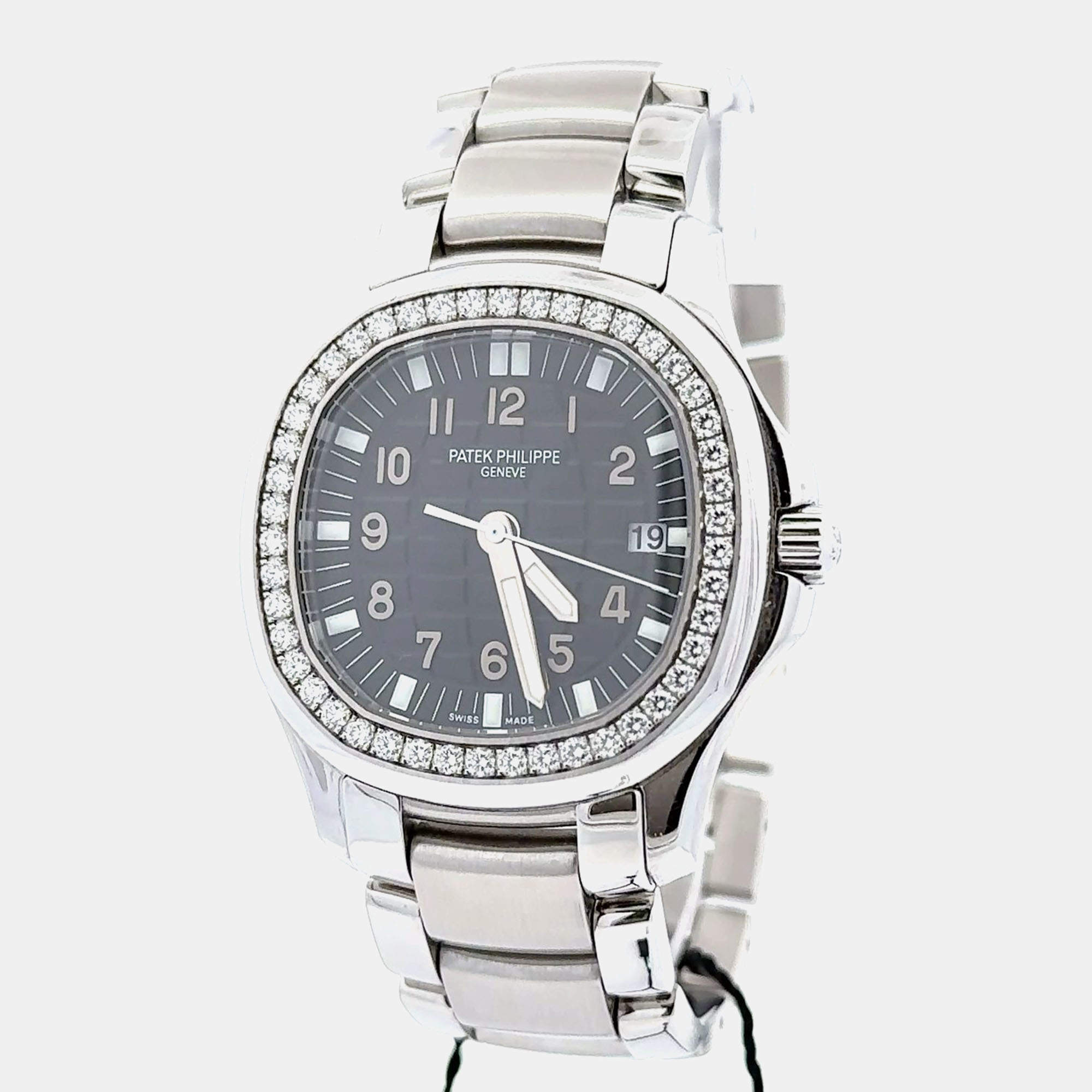 Pre Owned Patek Philippe Aquanaut 5087/1A-001 Quartz Black Stainless Steel Women’s Wristwatch 35 mm