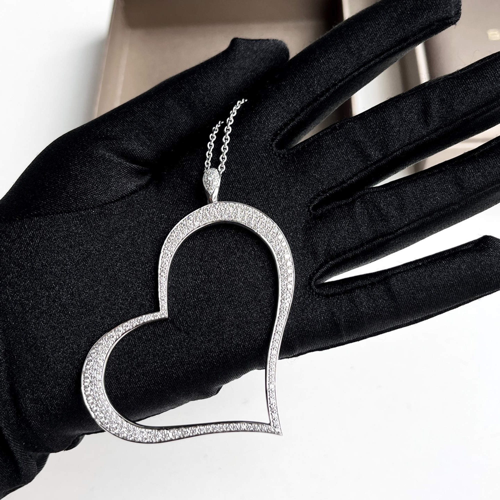 Piaget 18K White Gold Full Diamond Large Heart Limelight Necklace