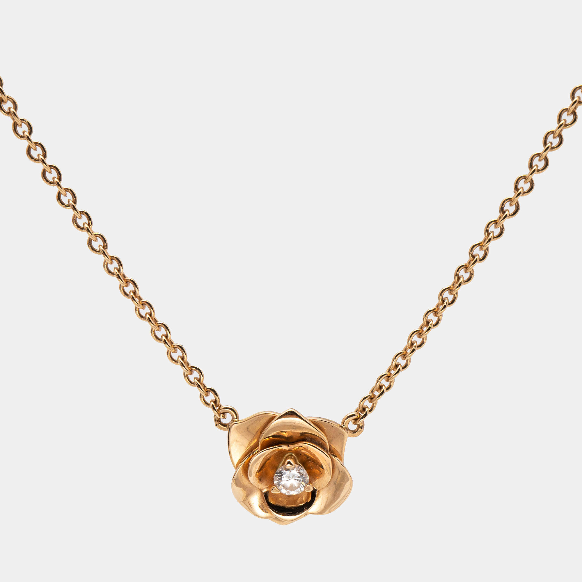 مملوكة مسبقًا Piaget Rose Diamond 18k Rose Gold Necklace