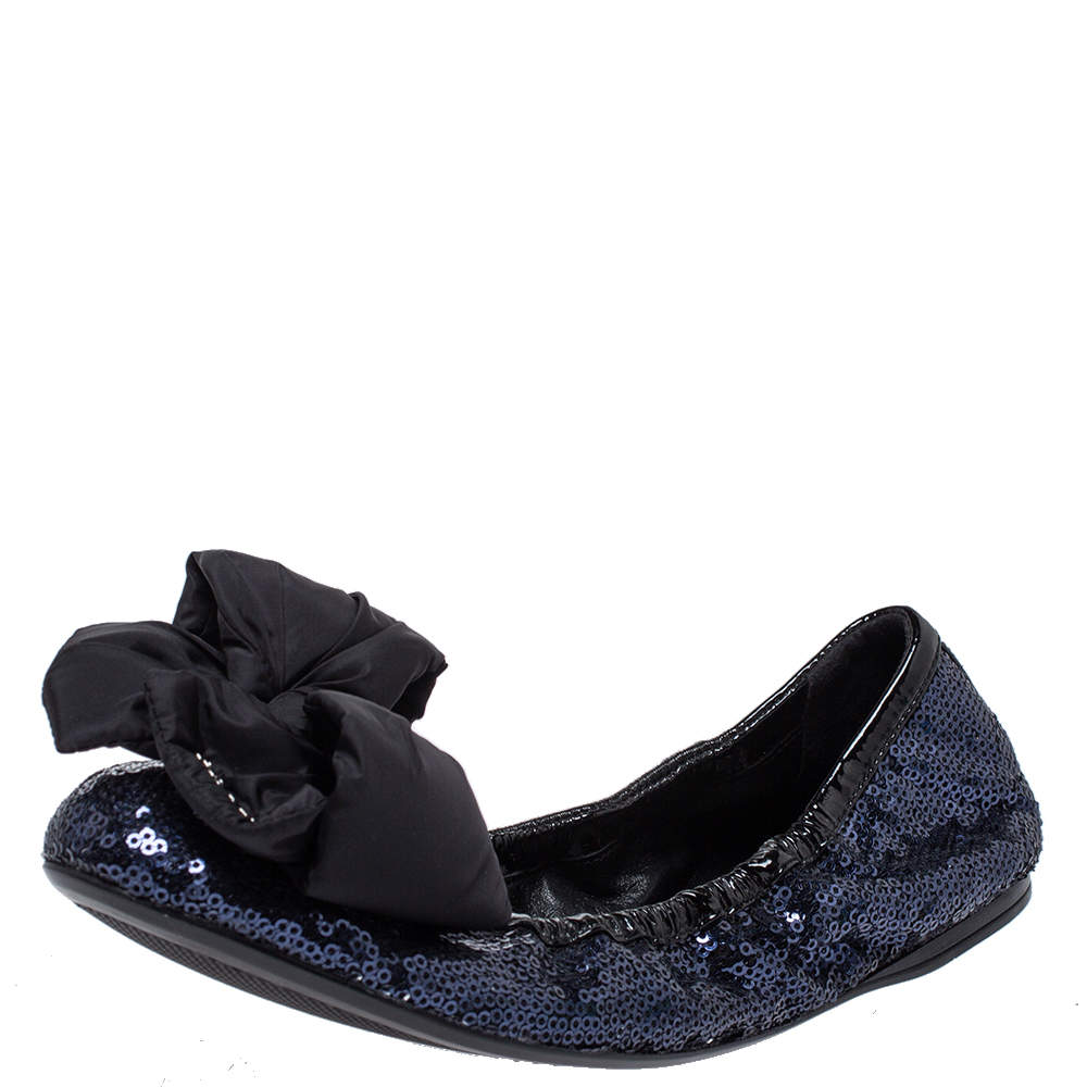 Pre Owned Prada Blue Sequin And Patent Trim Fabric Bow Logo Scrunch Ballet Flats Size 38.5