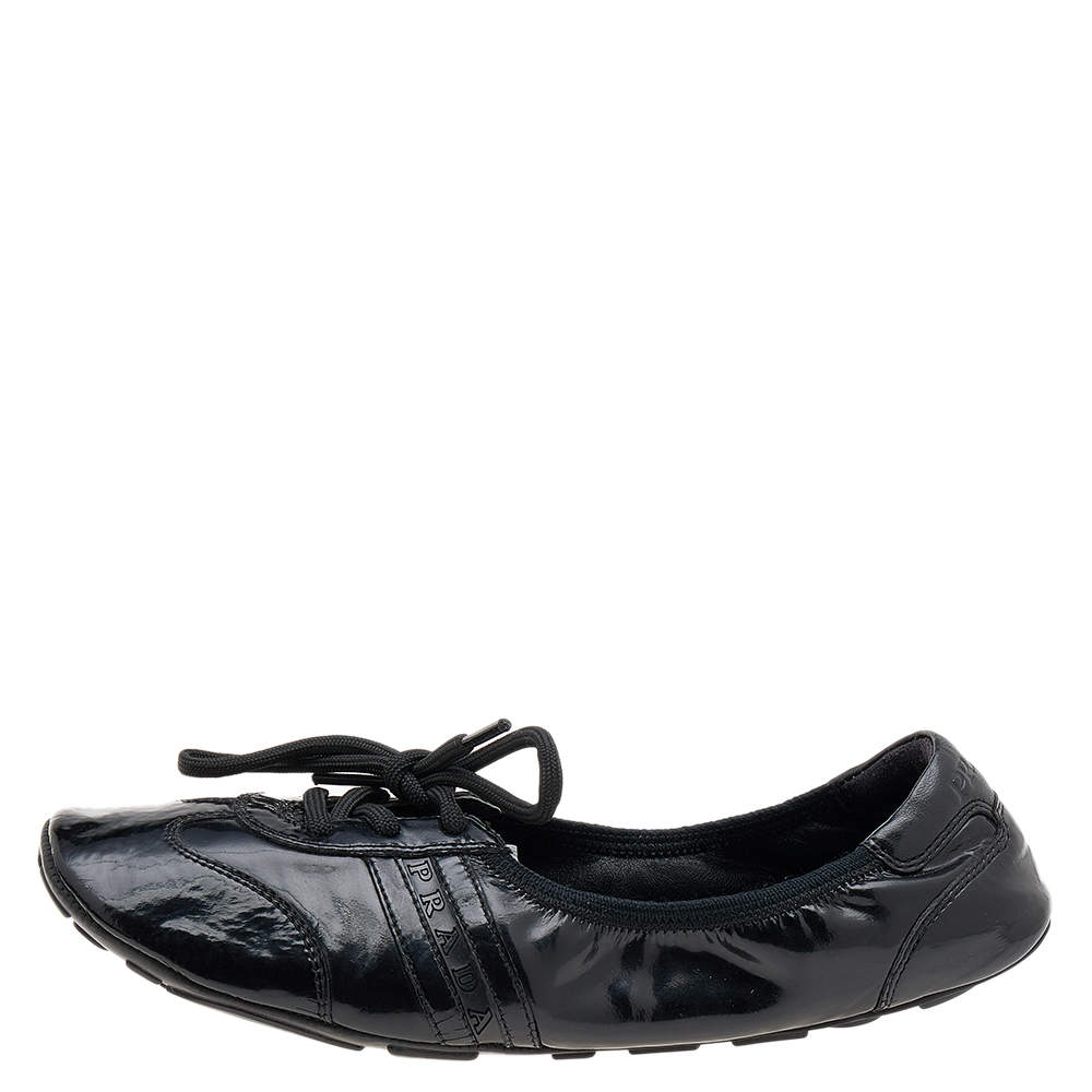 zone Bakterie Gennemvæd Prada Sport Black Patent Leather Lace Up Ballet Flats Size 36.5 Prada Sport  | TLC
