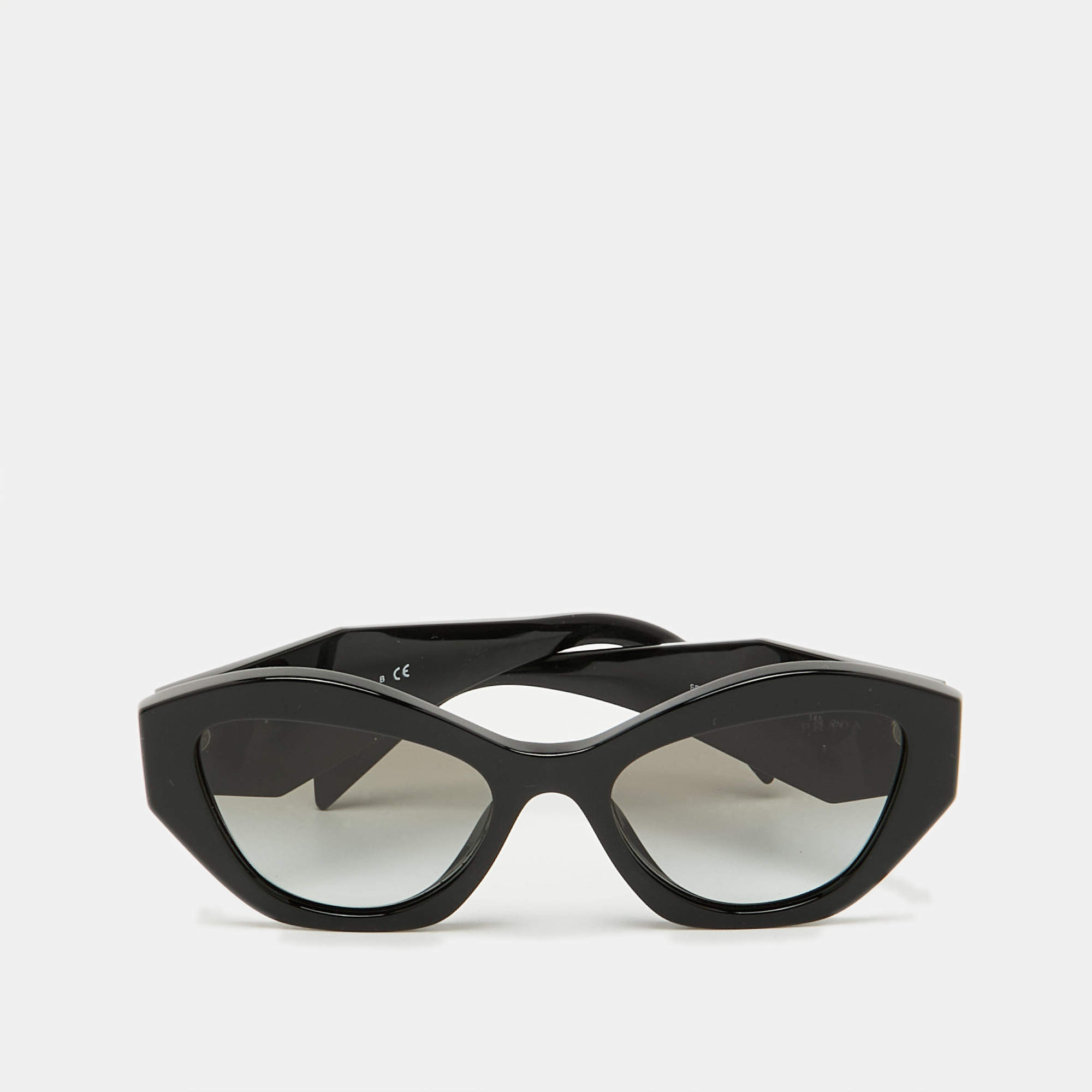 مملوكة مسبقًا Prada Black/Grey Gradient SPR07Y Symbole Cat-Eye Sunglasses