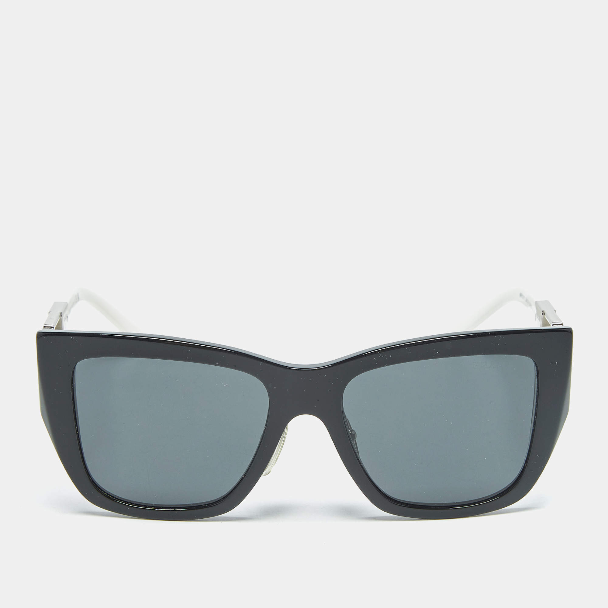 Pre Owned Prada Black/White SPR 21Y Square Sunglasses