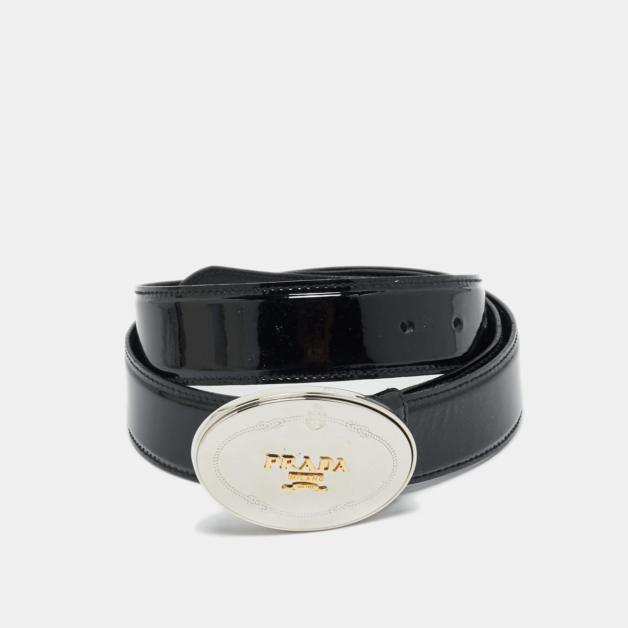 مملوكة مسبقًا Prada Black Patent Leather Logo Plaque Buckle Belt 95 CM
