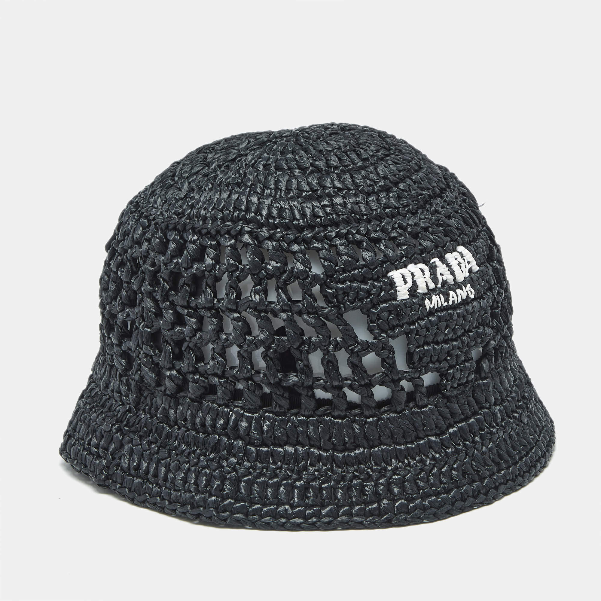 مملوكة مسبقًا Prada Black Logo Crochet Raffia Bucket Hat M