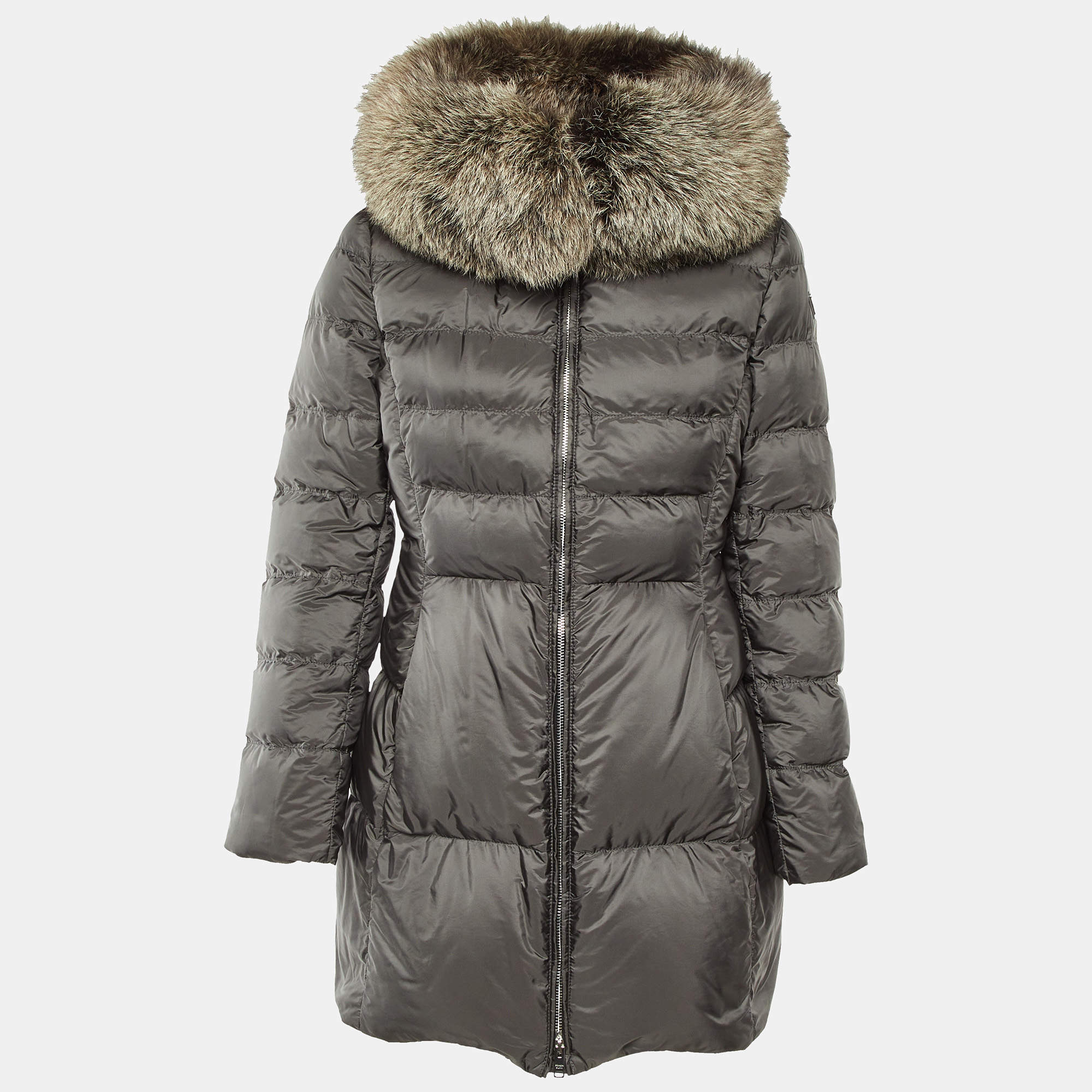 コート PRADA SS24 Ivory sleeveless fur coat (594071XM8 F0009) Prada Ivory Sleeveless Fur Coat In White | ModeSens
