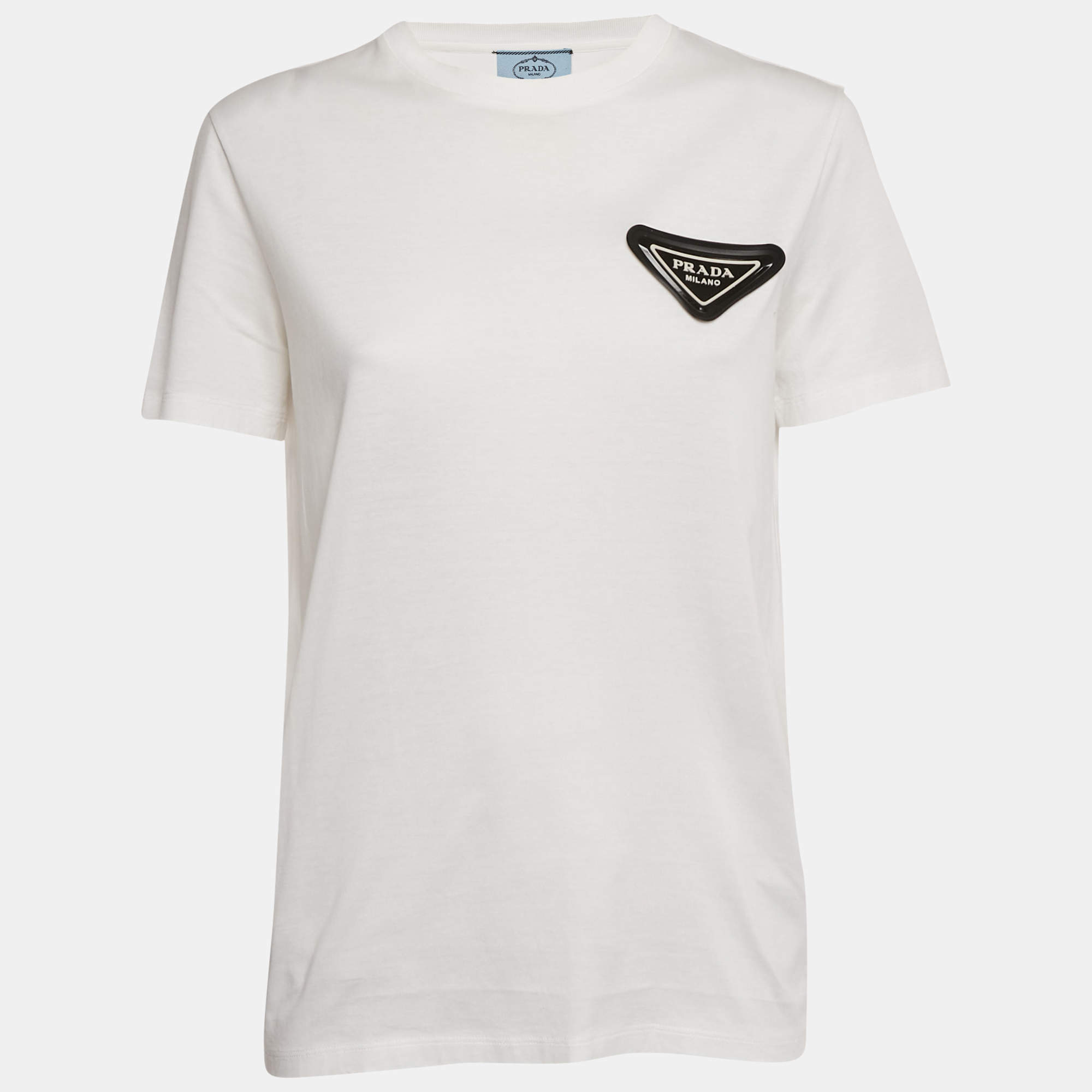 مملوكة مسبقًا تي شيرت برادا قطن أبيض بتطبيق شعار مثلث مطاطي مقاس صغير جداً