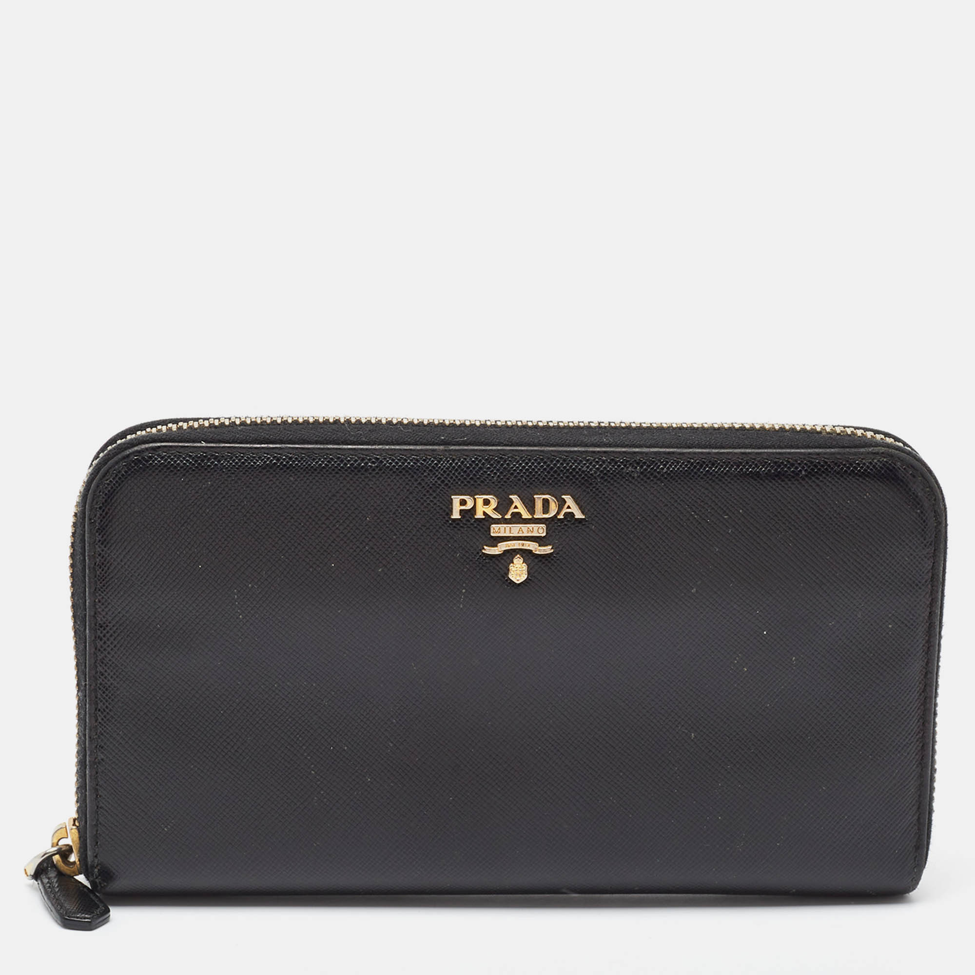 مملوكة مسبقًا Prada Black Saffiano Lux Leather Zip Continental Wallet