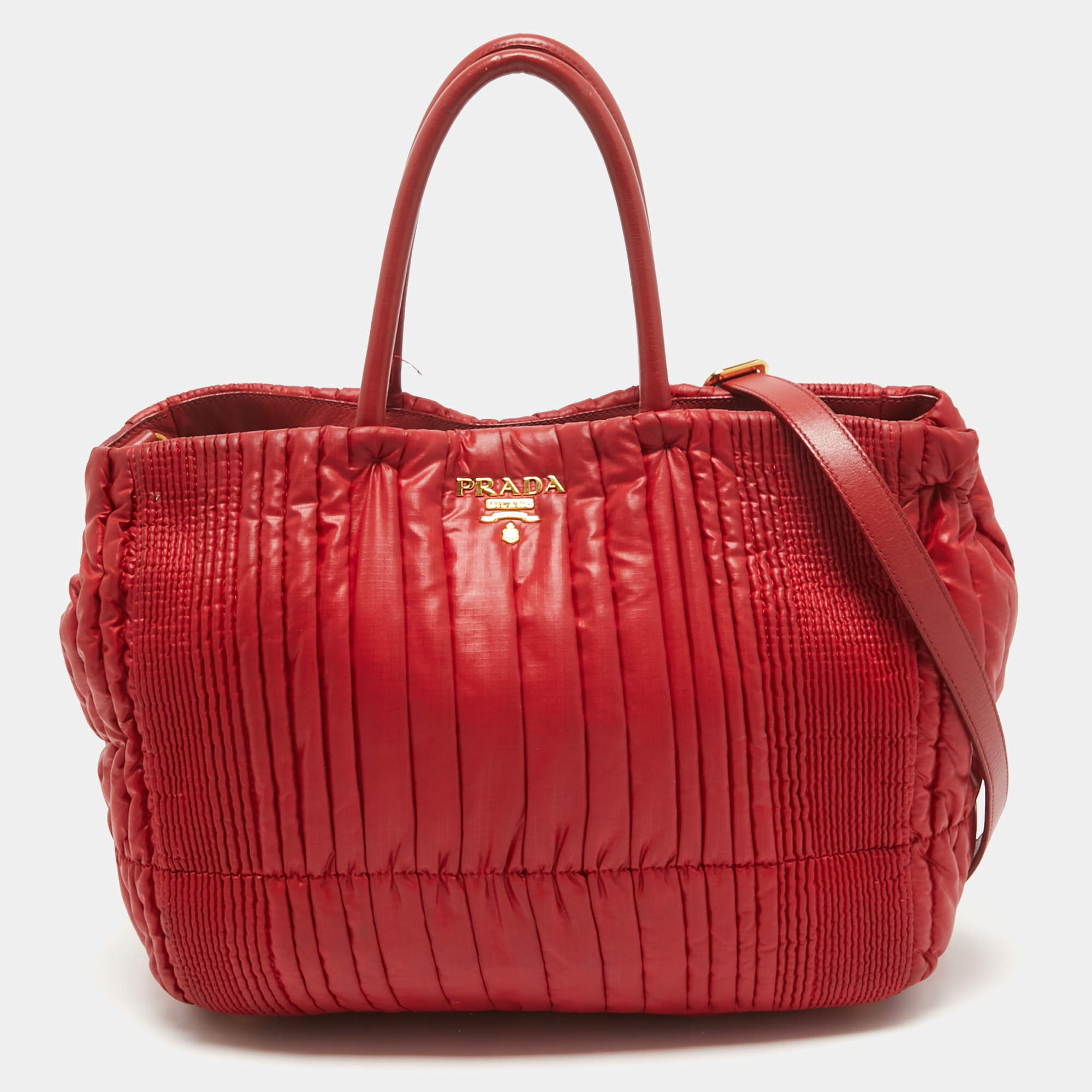 Pre Owned Prada Red Gaufre Nylon and Leather Snap Tote