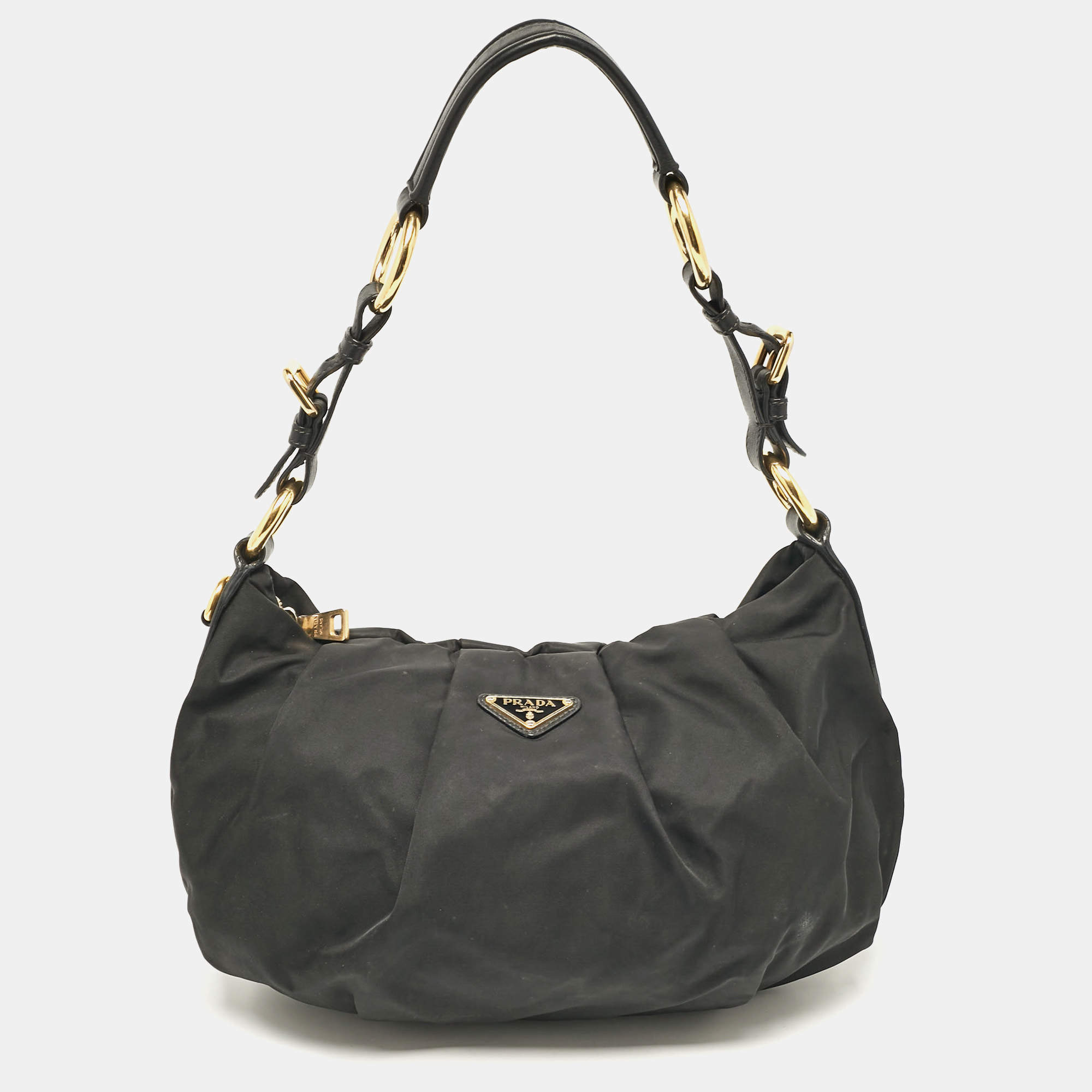 مملوكة مسبقًا Prada Black Nylon Pleated Hobo