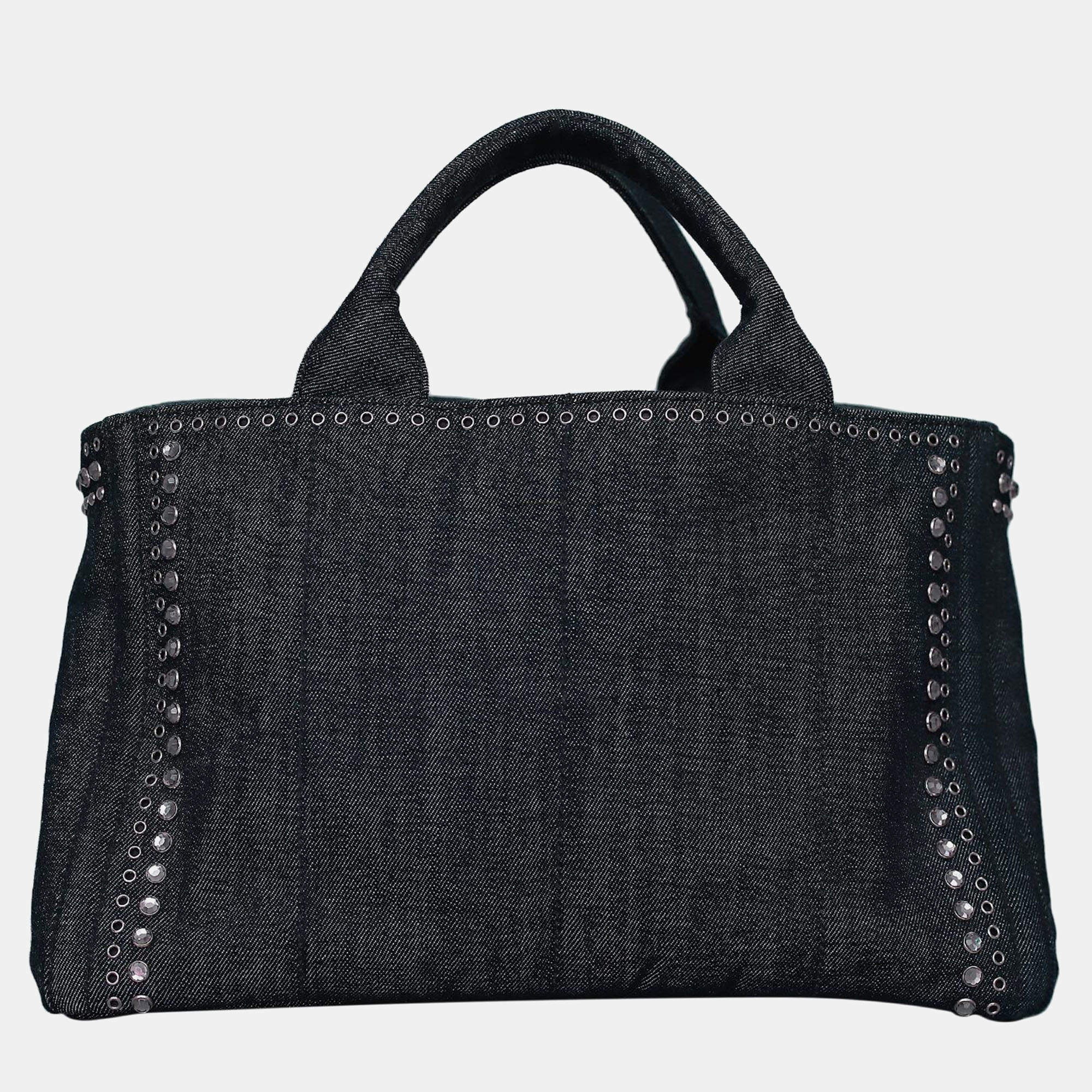 مملوكة مسبقًا حقيبة برادا دنيم مزينة بالكريستال وعينين بطريقتين