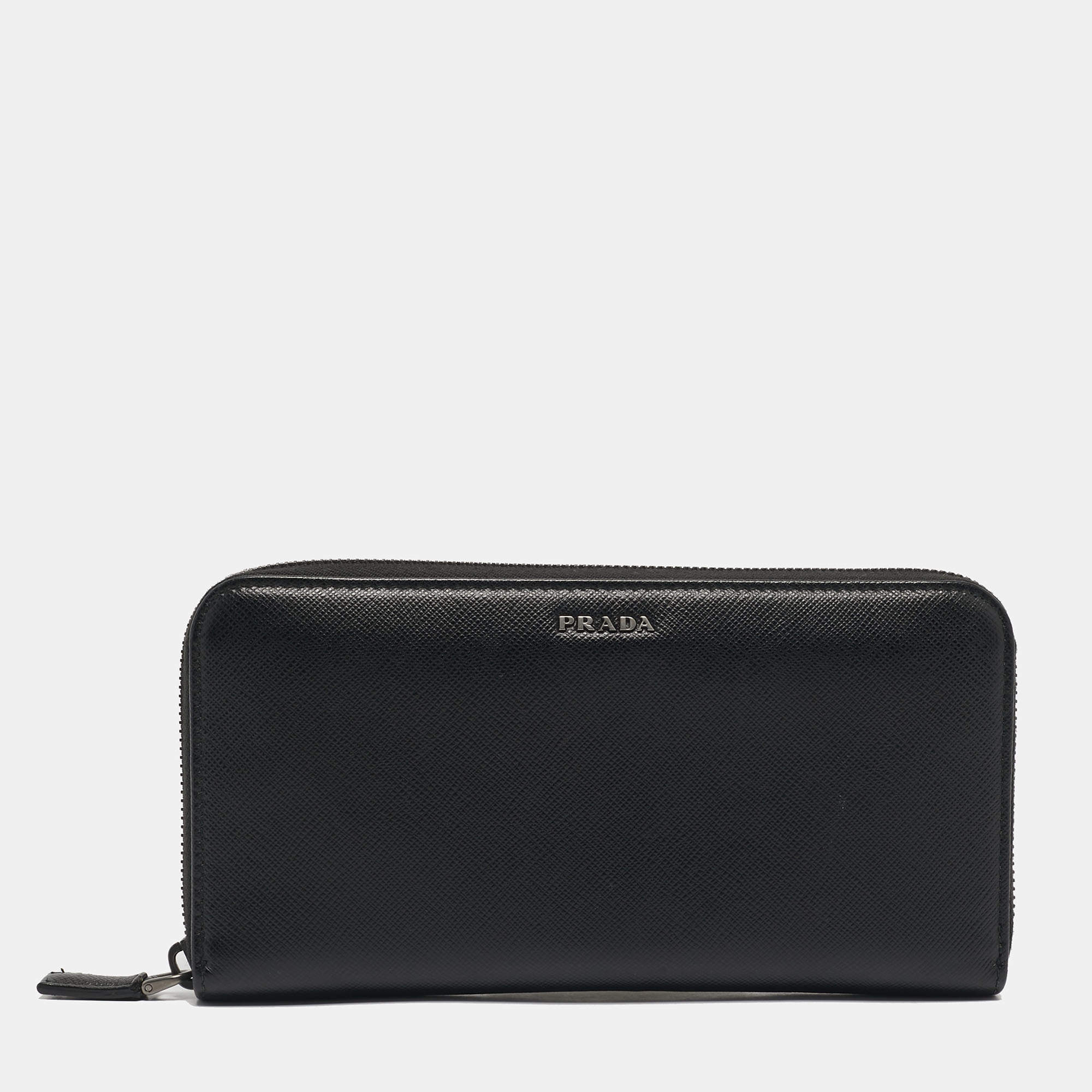 مملوكة مسبقًا Prada Black Saffiano Leather Zip Around Wallet