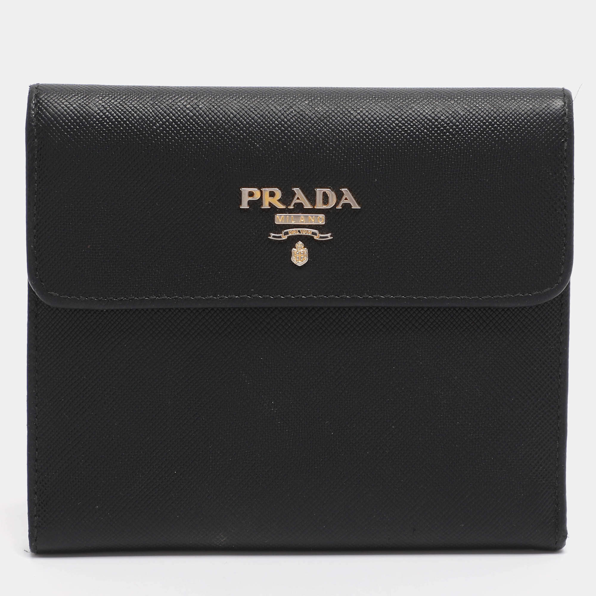 Pre Owned Prada Black Saffiano Lux Leather Bifold Wallet