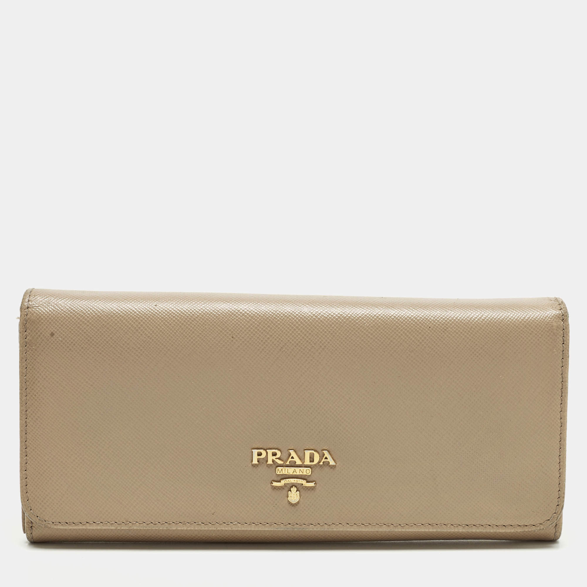 مملوكة مسبقًا Prada Beige Saffiano Leather Flap Continental Wallet
