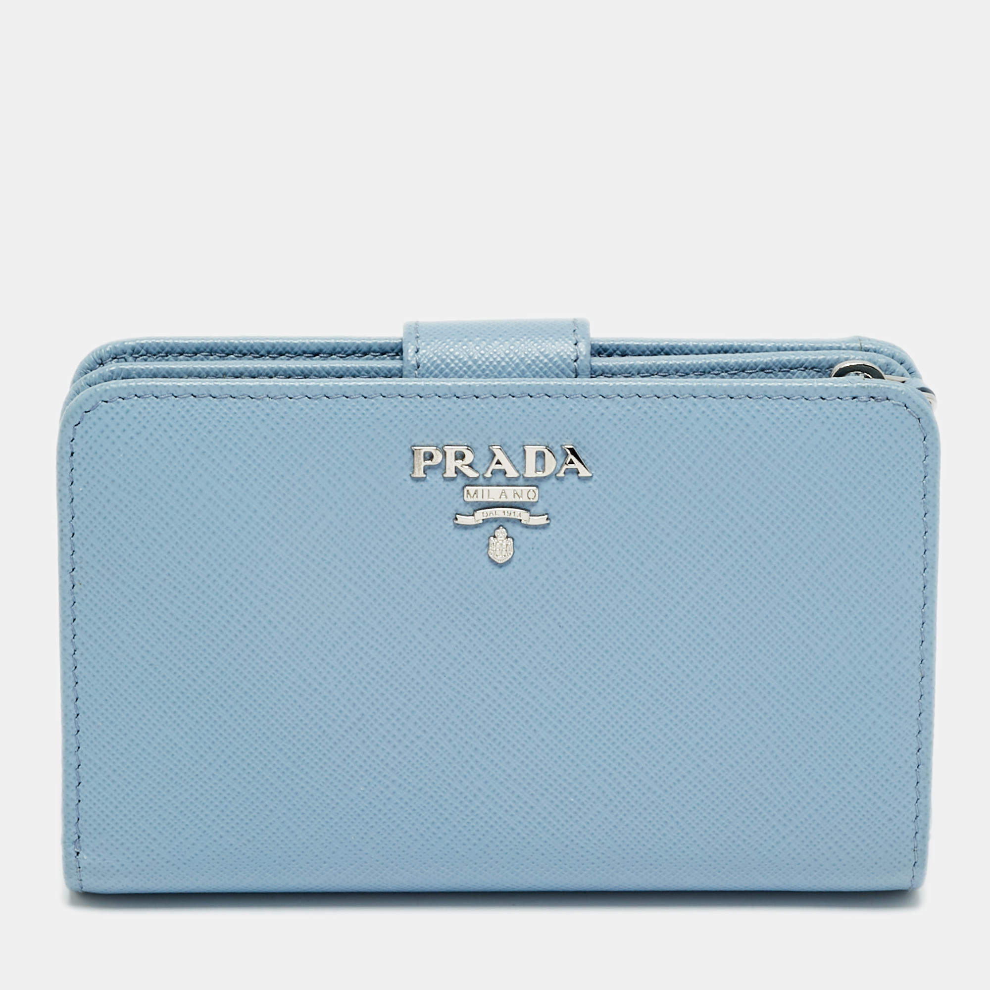 مملوكة مسبقًا Prada Lampo Light Blue Saffiano Leather Compact Wallet