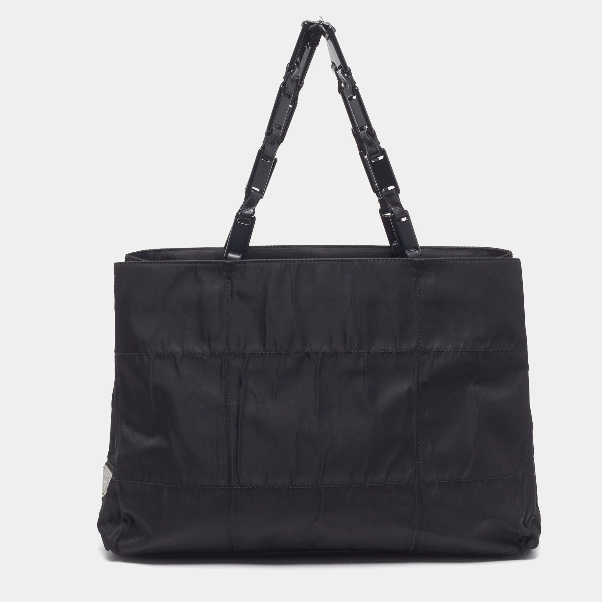 مملوكة مسبقًا Prada Black Nylon Chain Links Tote
