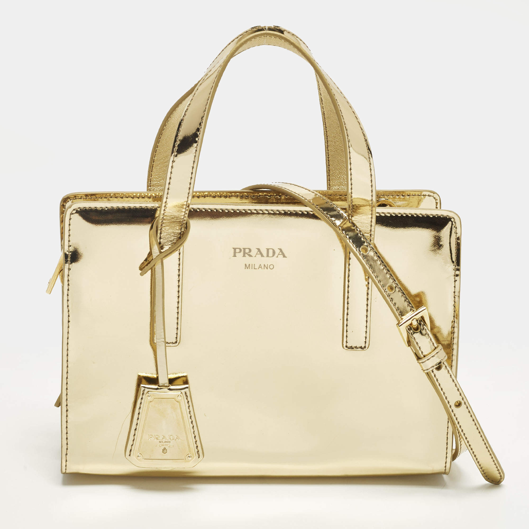 مملوكة مسبقًا Prada Re-edition 1995 Gold Patent Leather Satchel