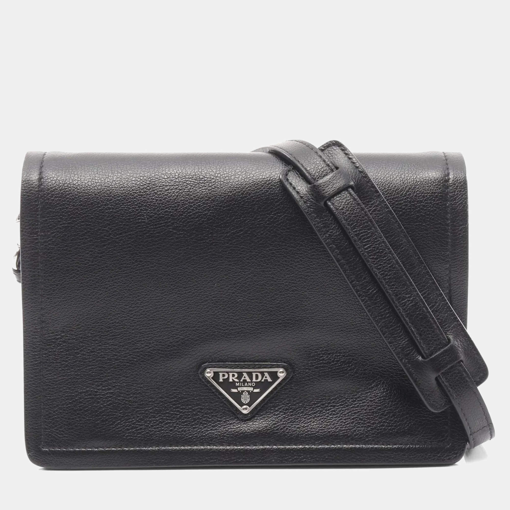 مملوكة مسبقًا حقيبة كتف برادا جلد عجل غلاس أسود