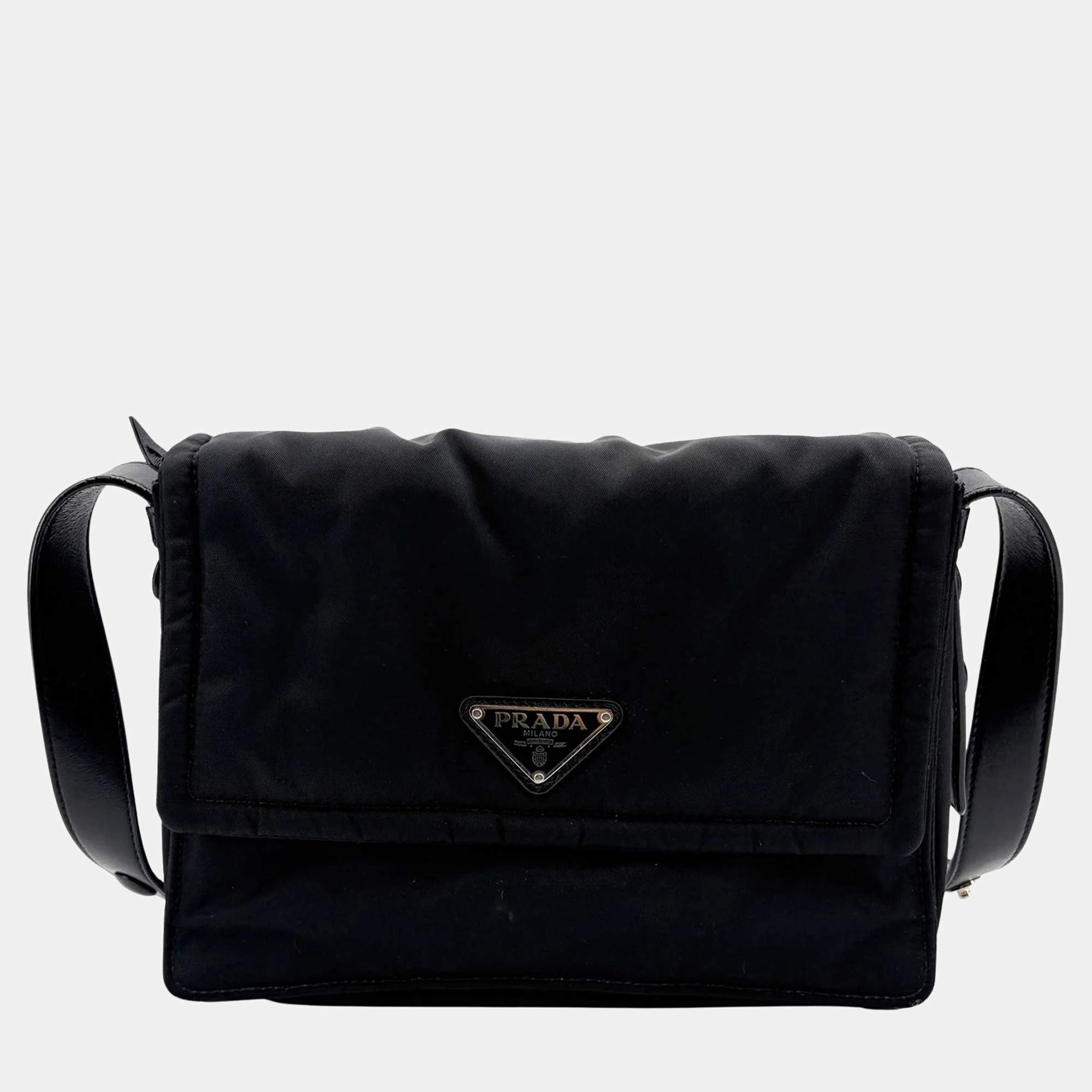 Pre Owned Prada Traveller Medium Padded Re -Nylon Shoulder Bag Black Crossbody Bag