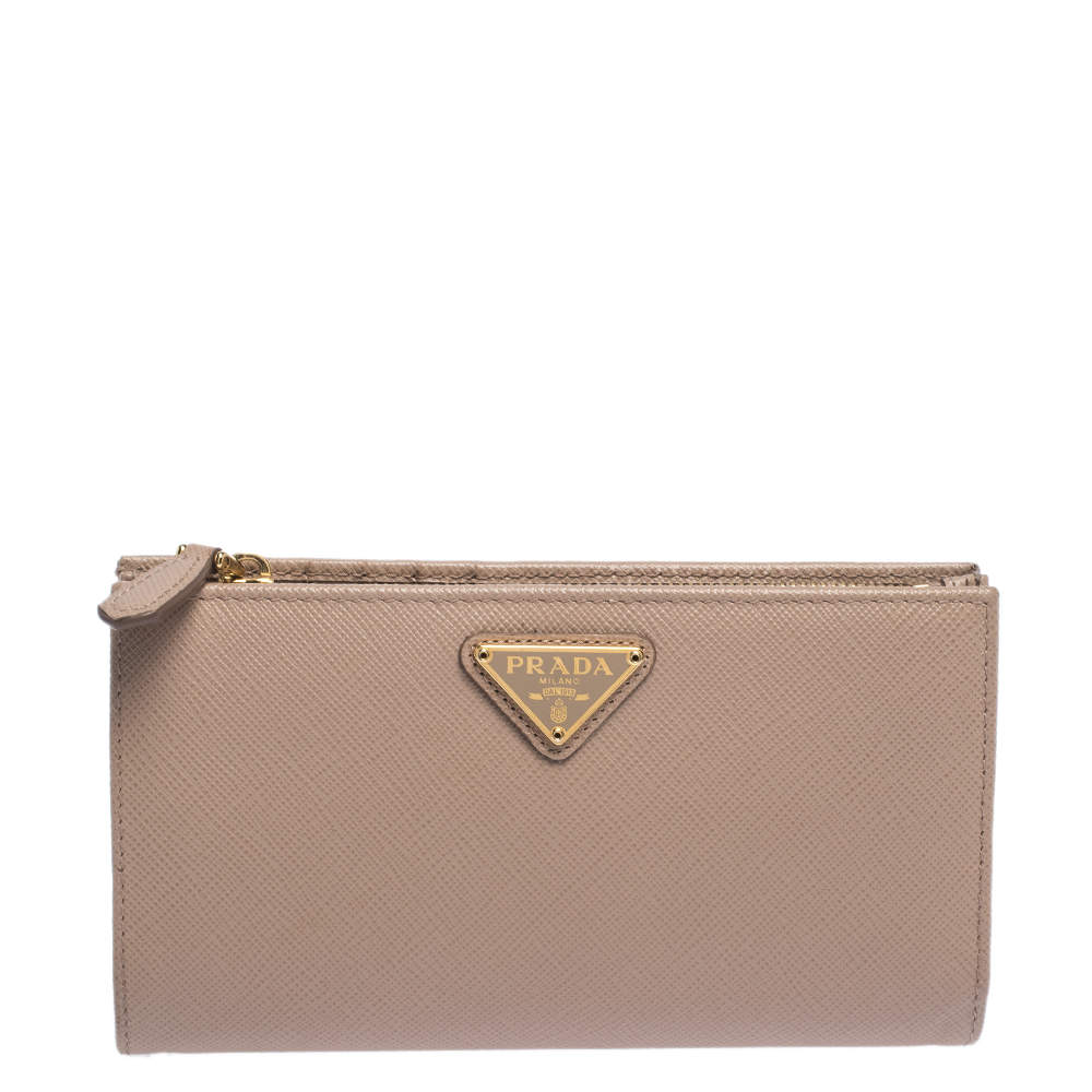 Pre Owned Prada Beige Leather Snap Continental Wallet