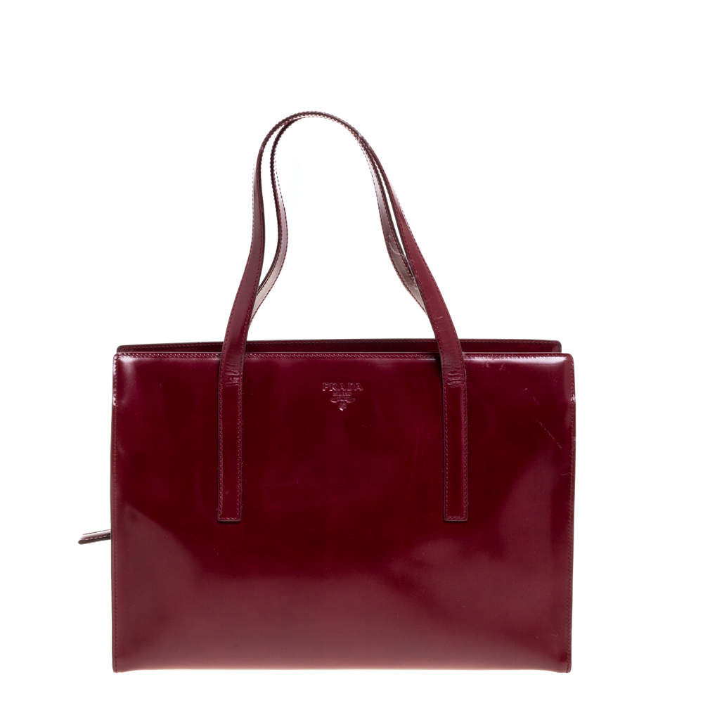 مملوكة مسبقًا Prada Red Patent Leather Top Zip Satchel