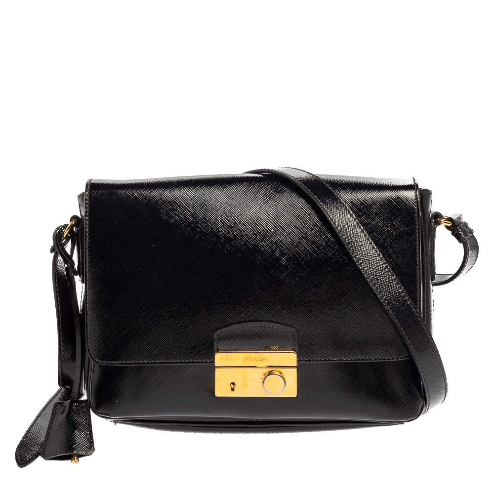 Pre Owned Prada Black Saffiano Vernice Leather Sound Shoulder Bag
