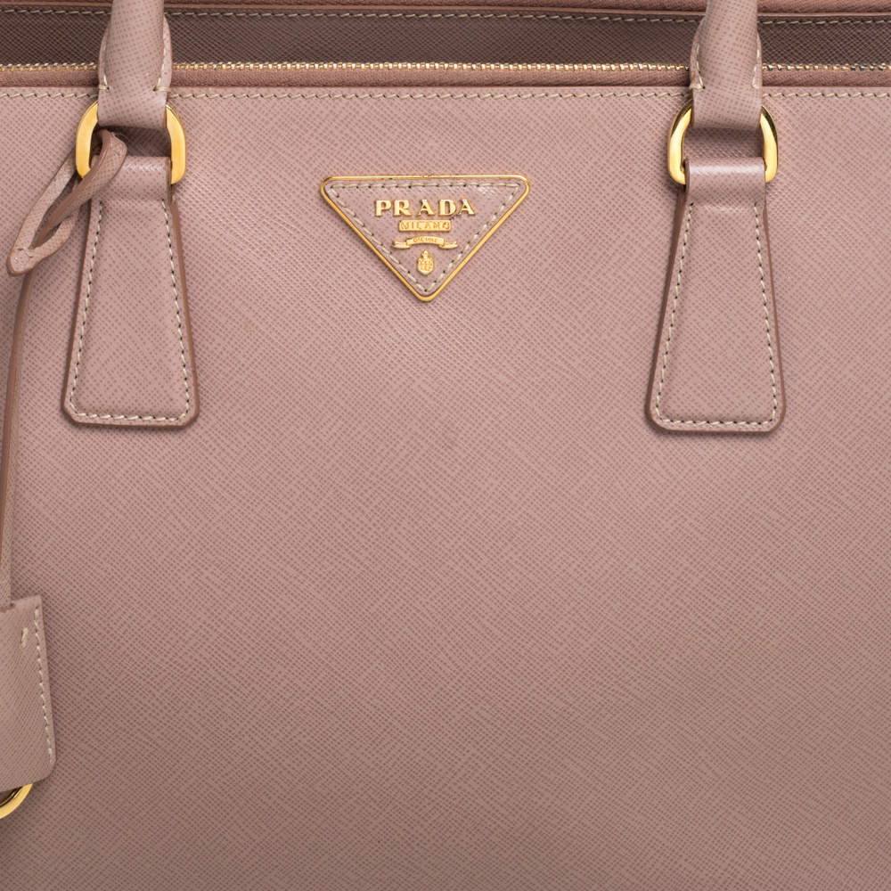 Prada Galleria Medium bag in powder pink Saffiano leather