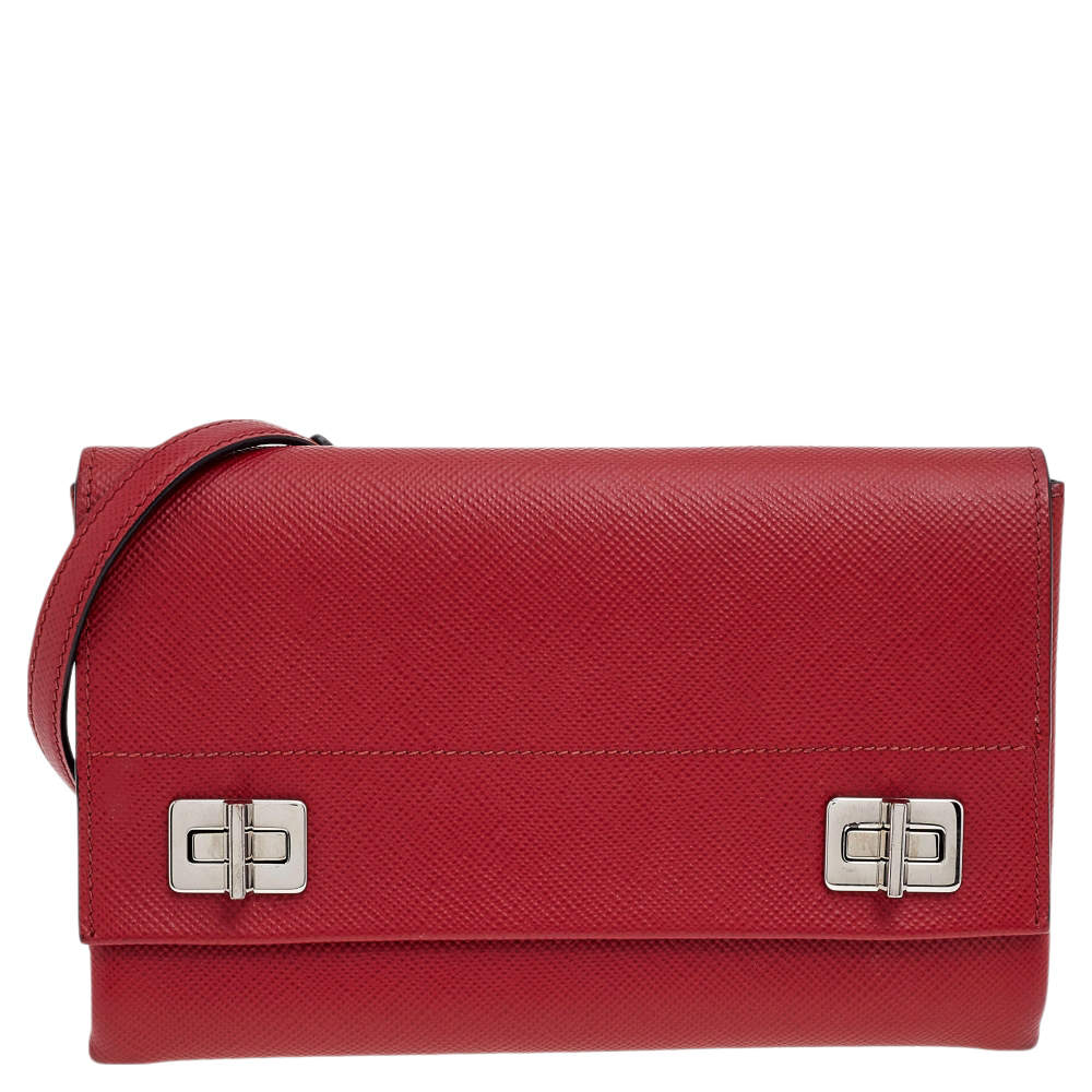 Pre Owned Prada Red Saffiano Turnlock Chain Shoulder Bag