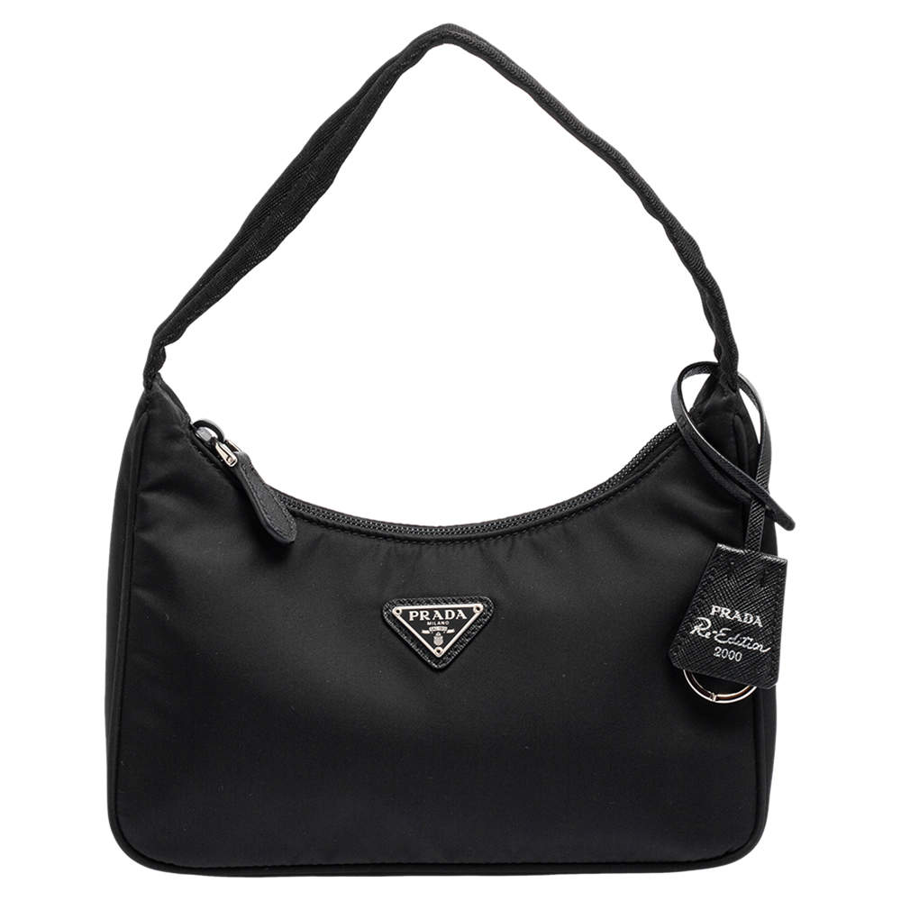Pre Owned Prada Black Nylon Re-Edition 2000 Shoulder Bag