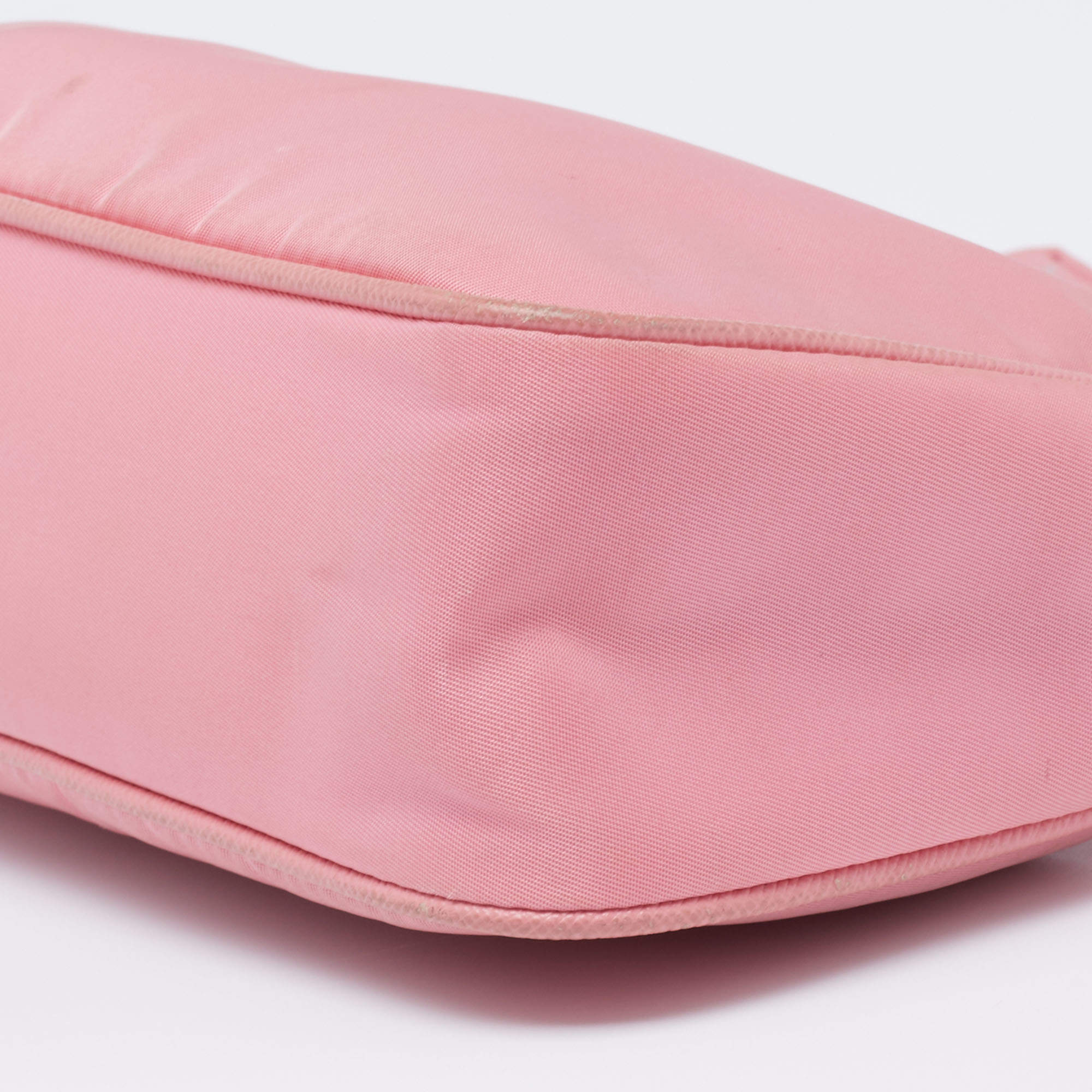 Re-edition 2005 handbag Prada Pink in Wicker - 35398258
