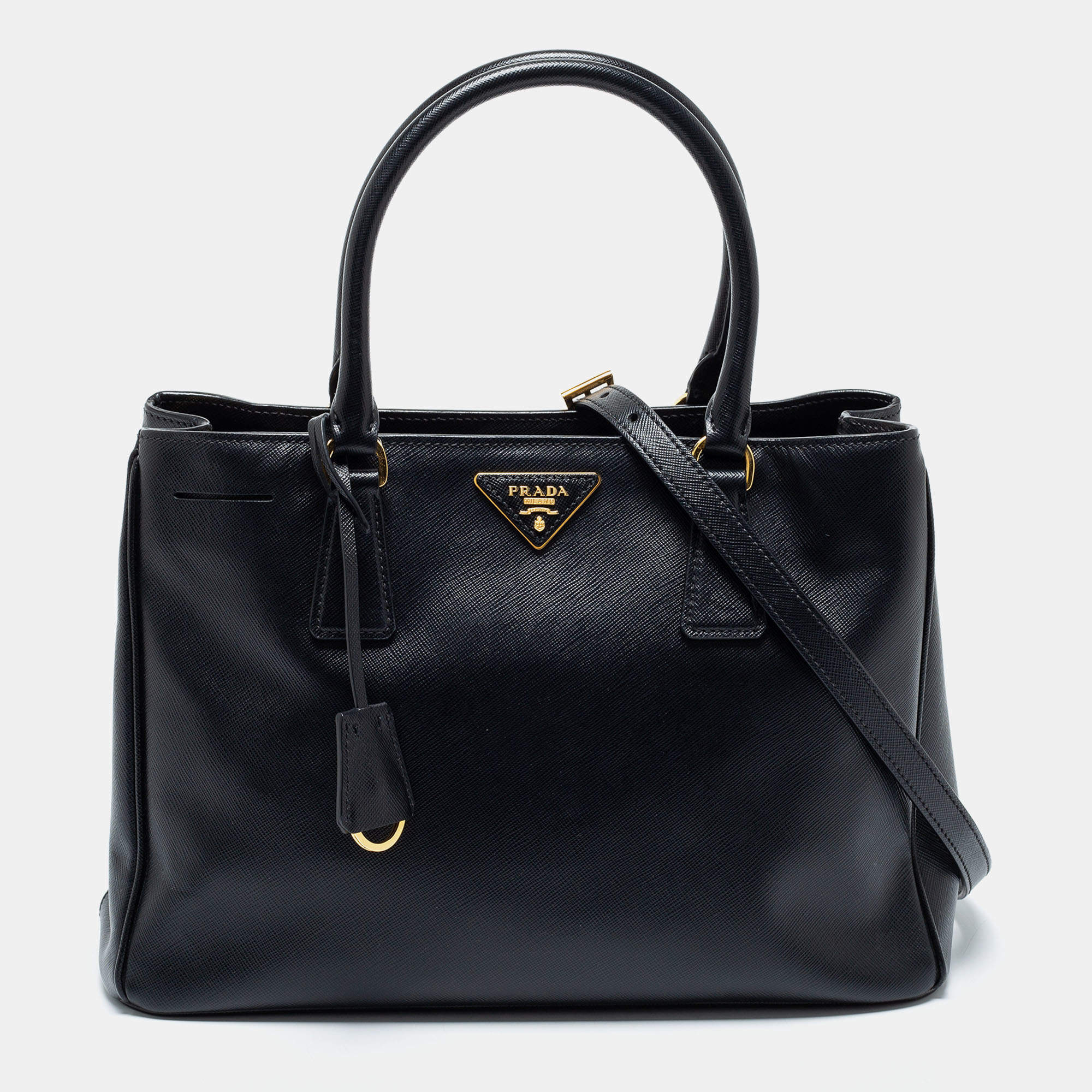 Pre Owned Prada Black Saffiano Leather Zip Tote