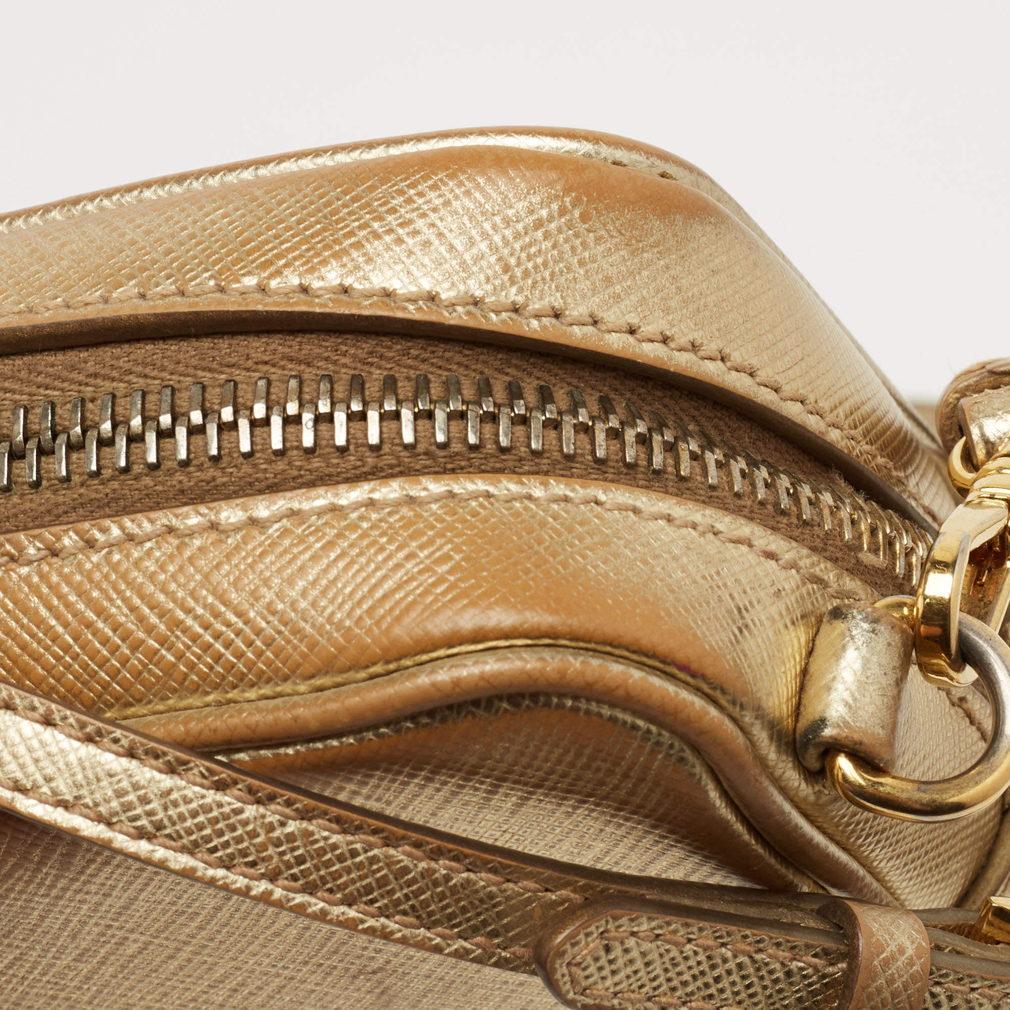 PRADA Bandoliera Bruyere pink saffiano leather gold logo crossbody camera  bag