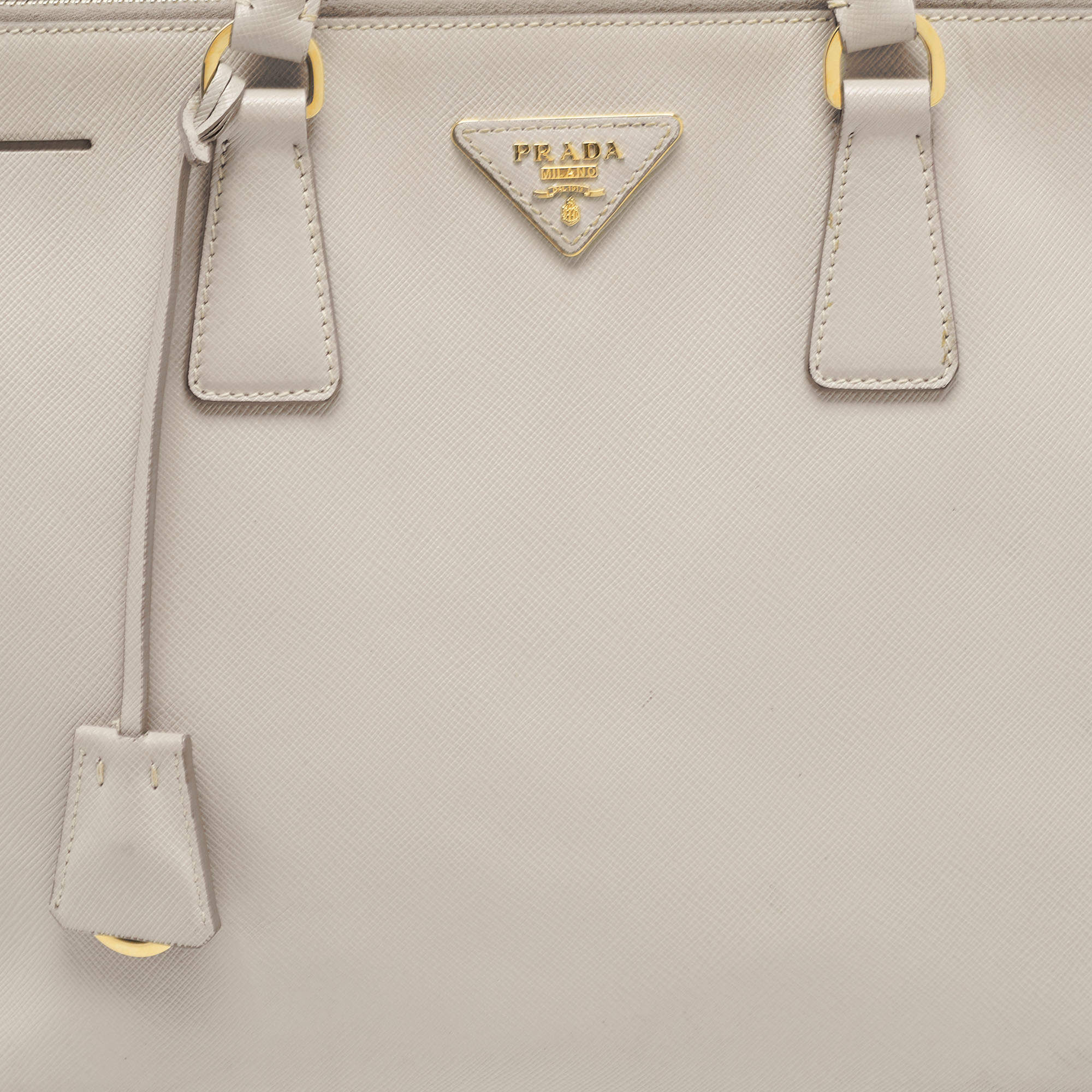 Prada Saffiano Lux Medium Galleria Double Zip Tote w/ Strap - Grey Totes,  Handbags - PRA867220