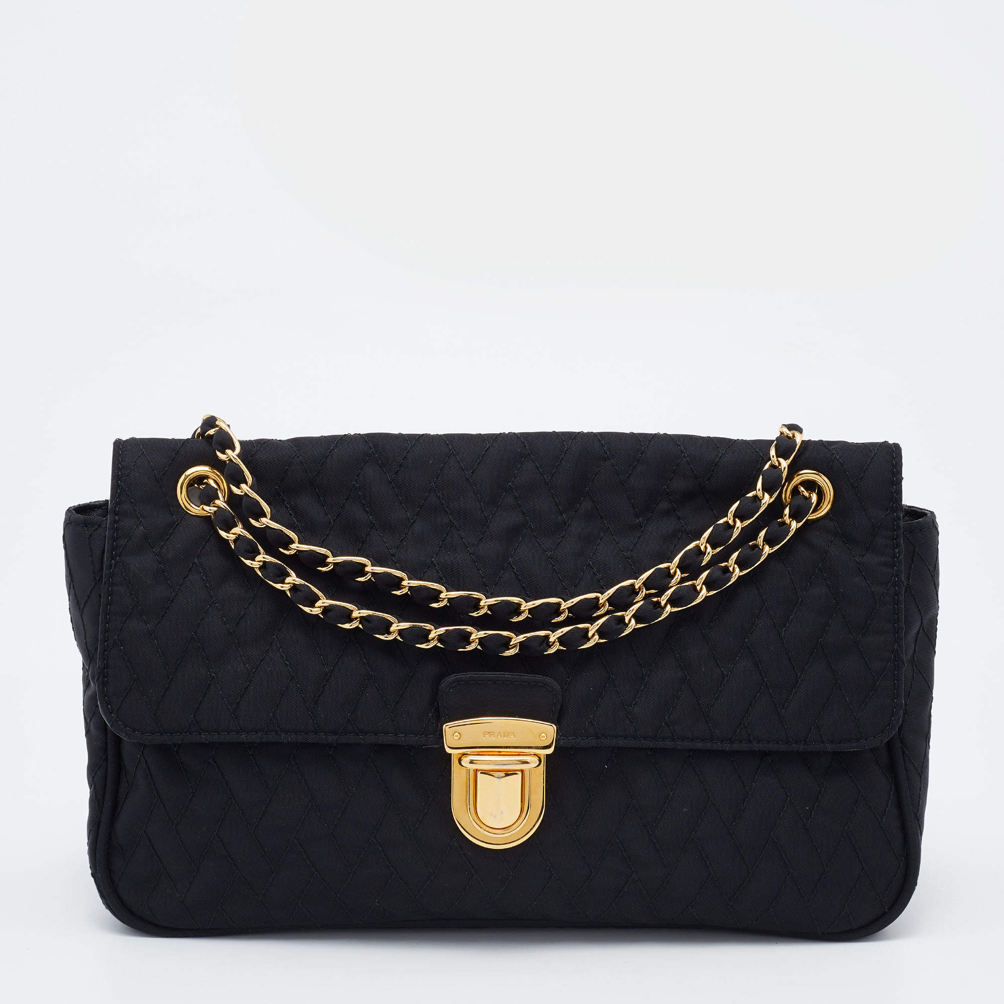 Pre Owned Prada Black Quilted Nylon Pushlock Shoulder Bag
