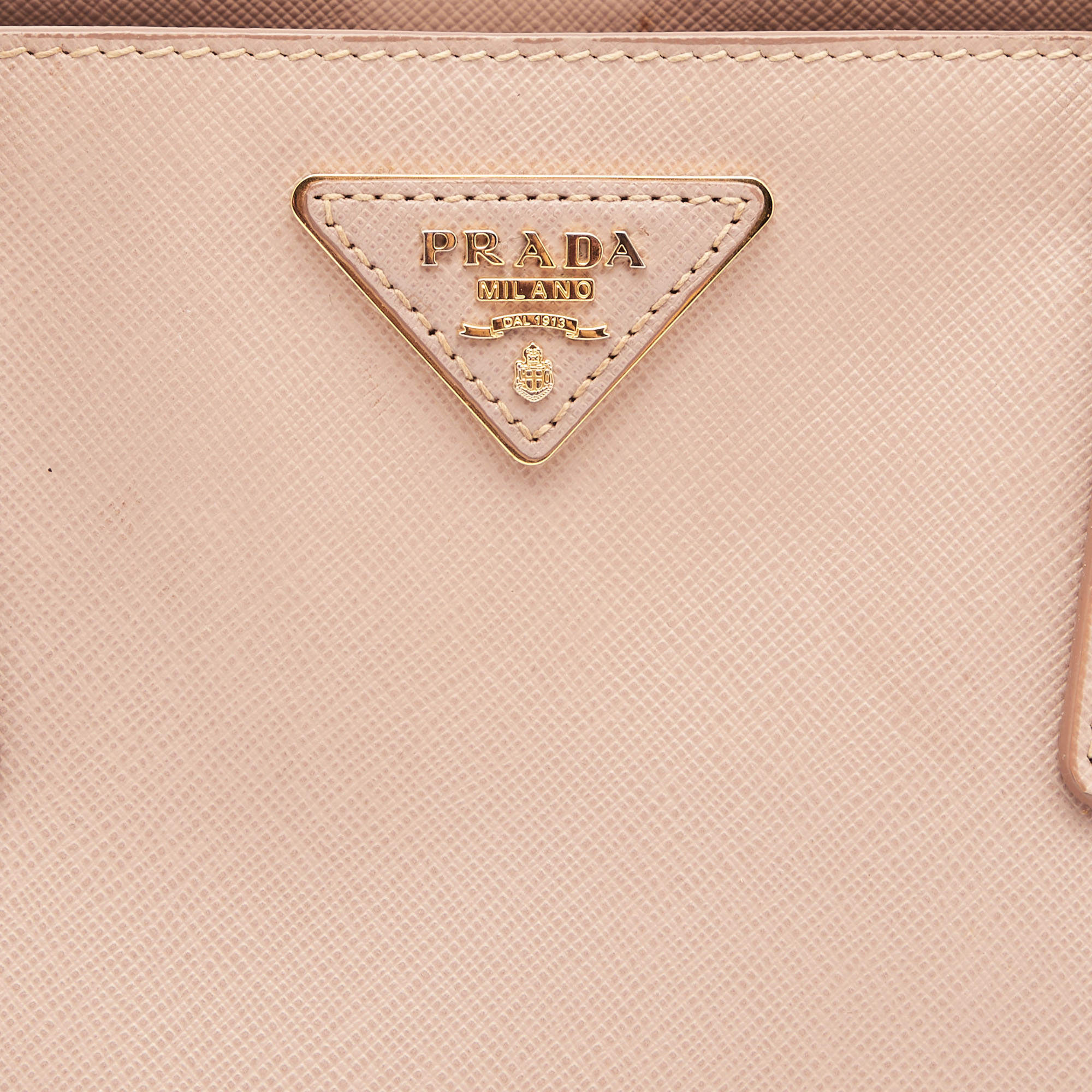 Prada Galleria Medium bag in powder pink Saffiano leather