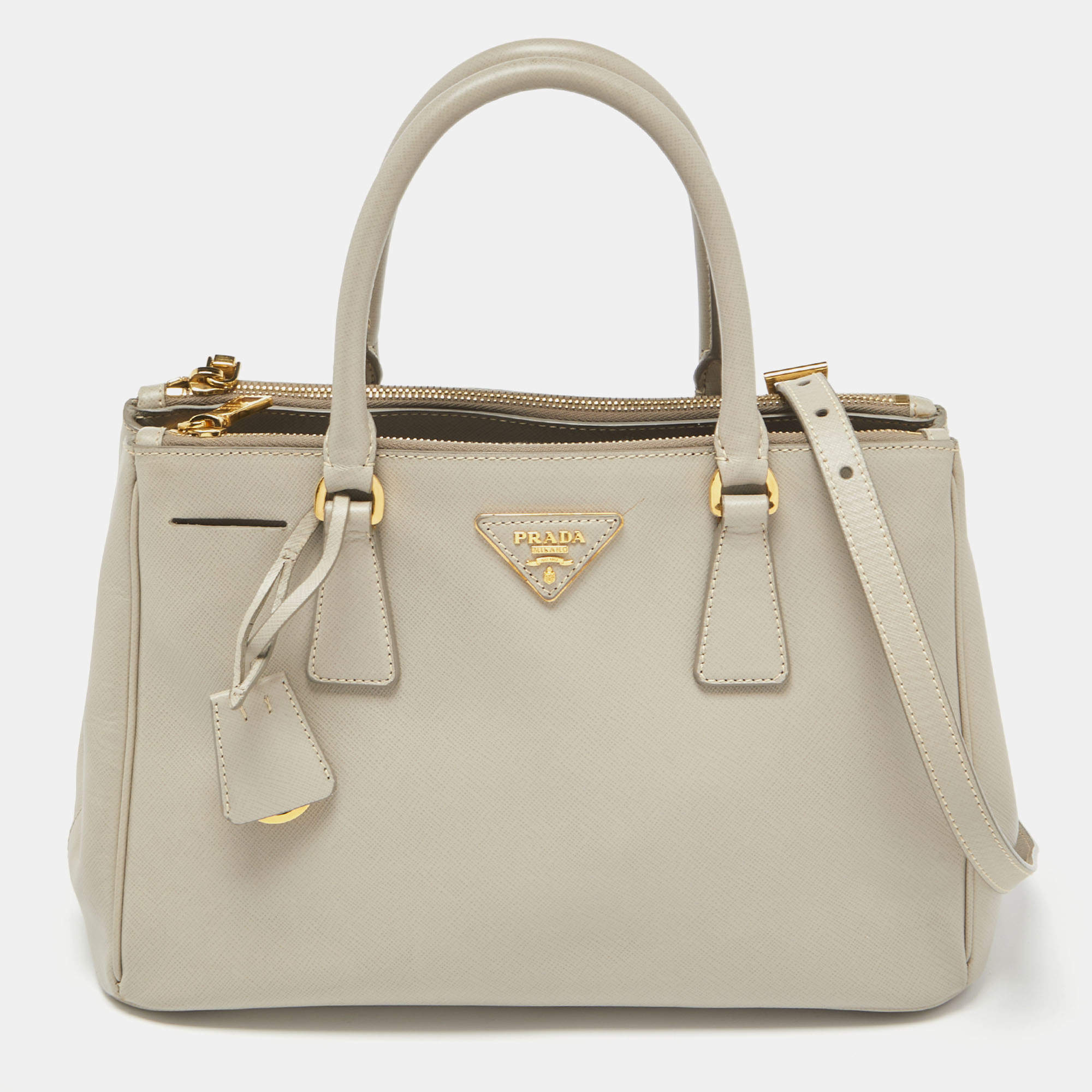 مملوكة مسبقًا Prada Light Grey Saffiano Lux Leather Small Galleria Double Zip Tote