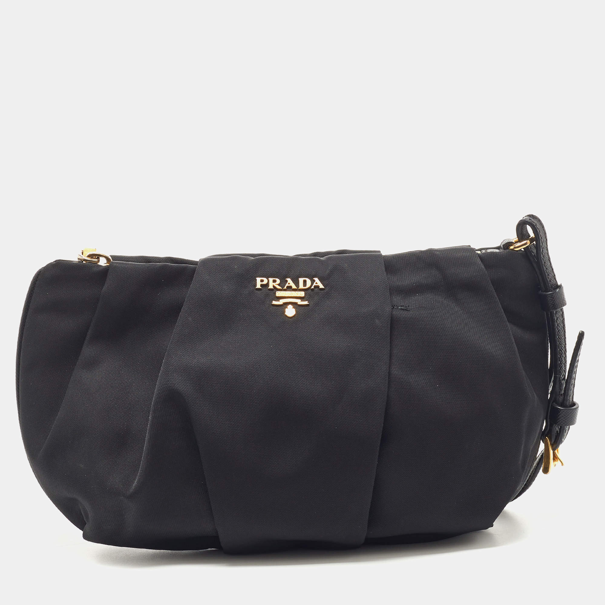 مملوكة مسبقًا Prada Black Pleated Nylon Wristlet Clutch
