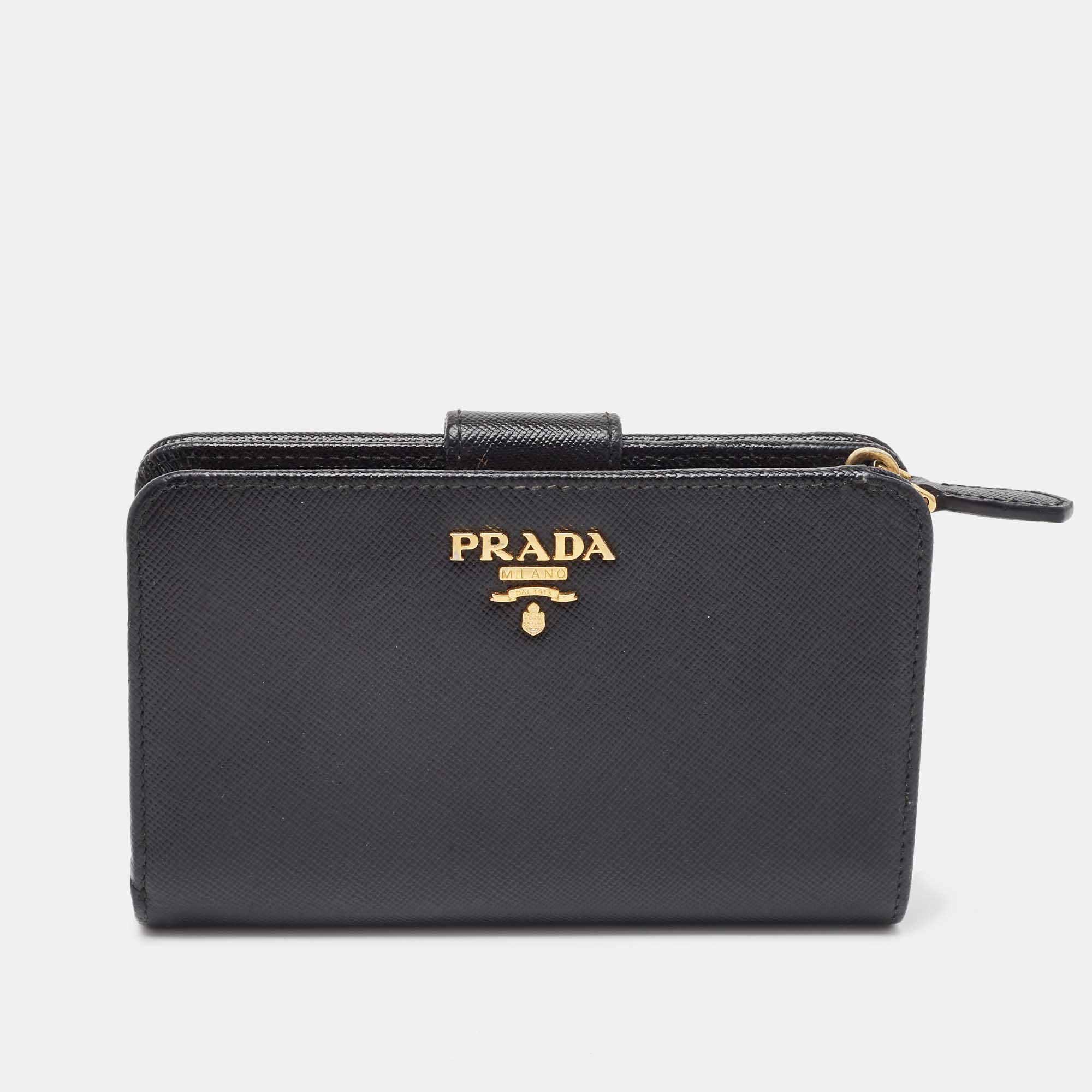 Pre Owned Prada Black Saffiano Leather Lampo Wallet